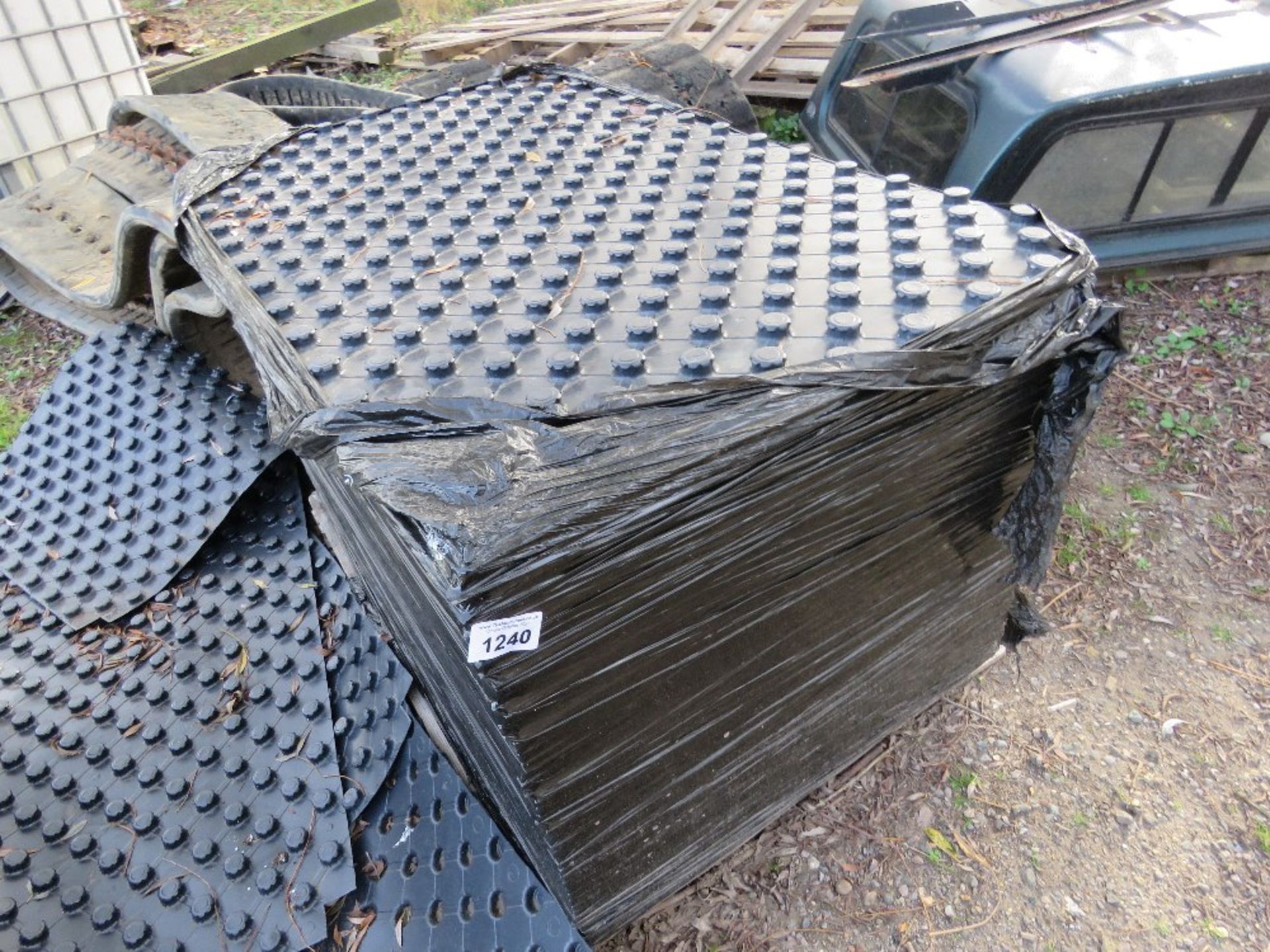 PALLET OF PLASTIC WALL SPACING SHEETS FOR TANKING ETC.