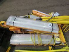 6 X ASSORTED 110VOLT WORK LIGHTS. SOURCED FROM LOCAL BUILDING COMPANY LIQUIDATION.