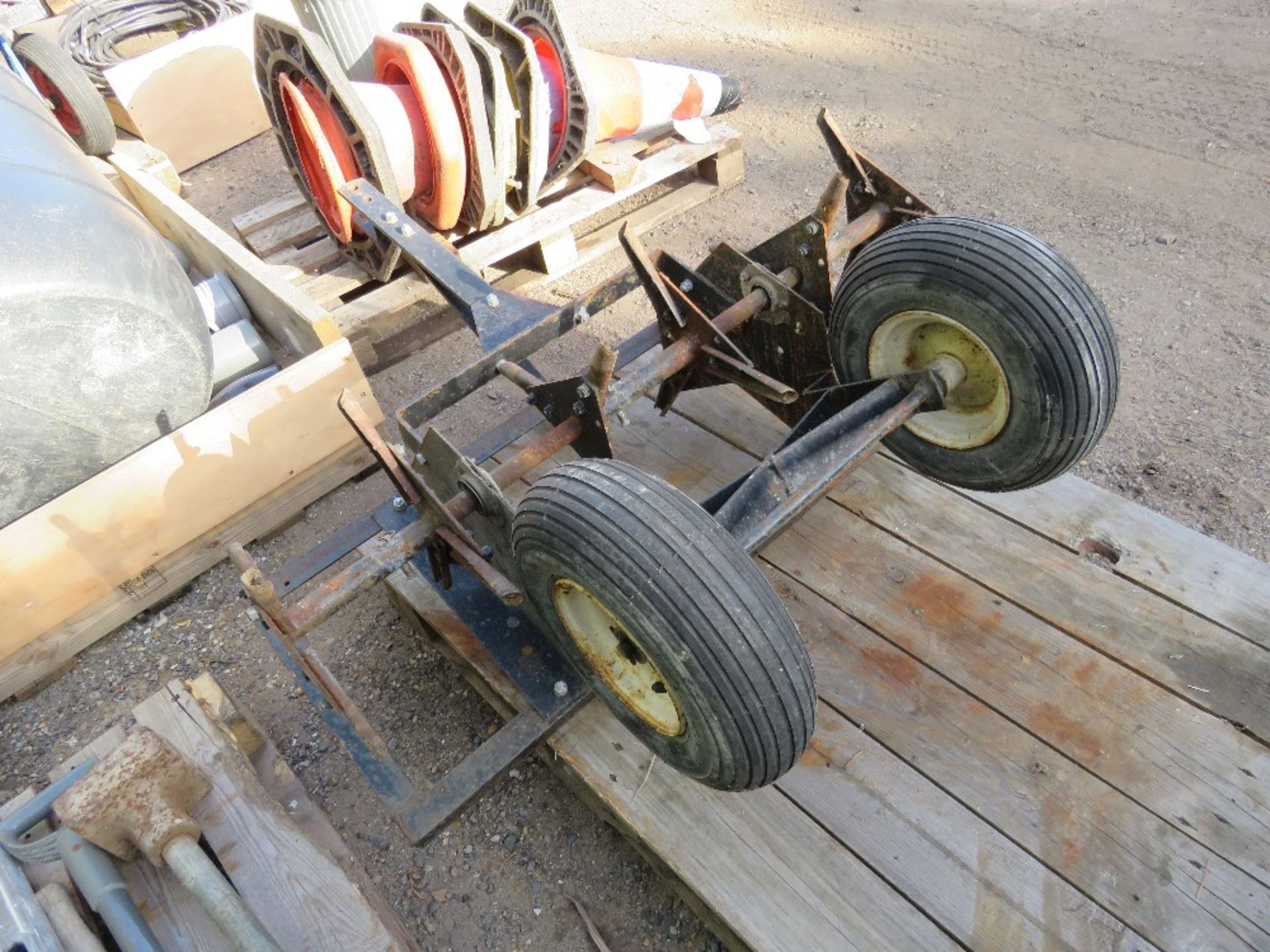 GARDEN TRACTOR TOWED LAWN CORER/AERATOR. THIS LOT IS SOLD UNDER THE AUCTIONEERS MARGIN SCHEME, TH - Image 3 of 3