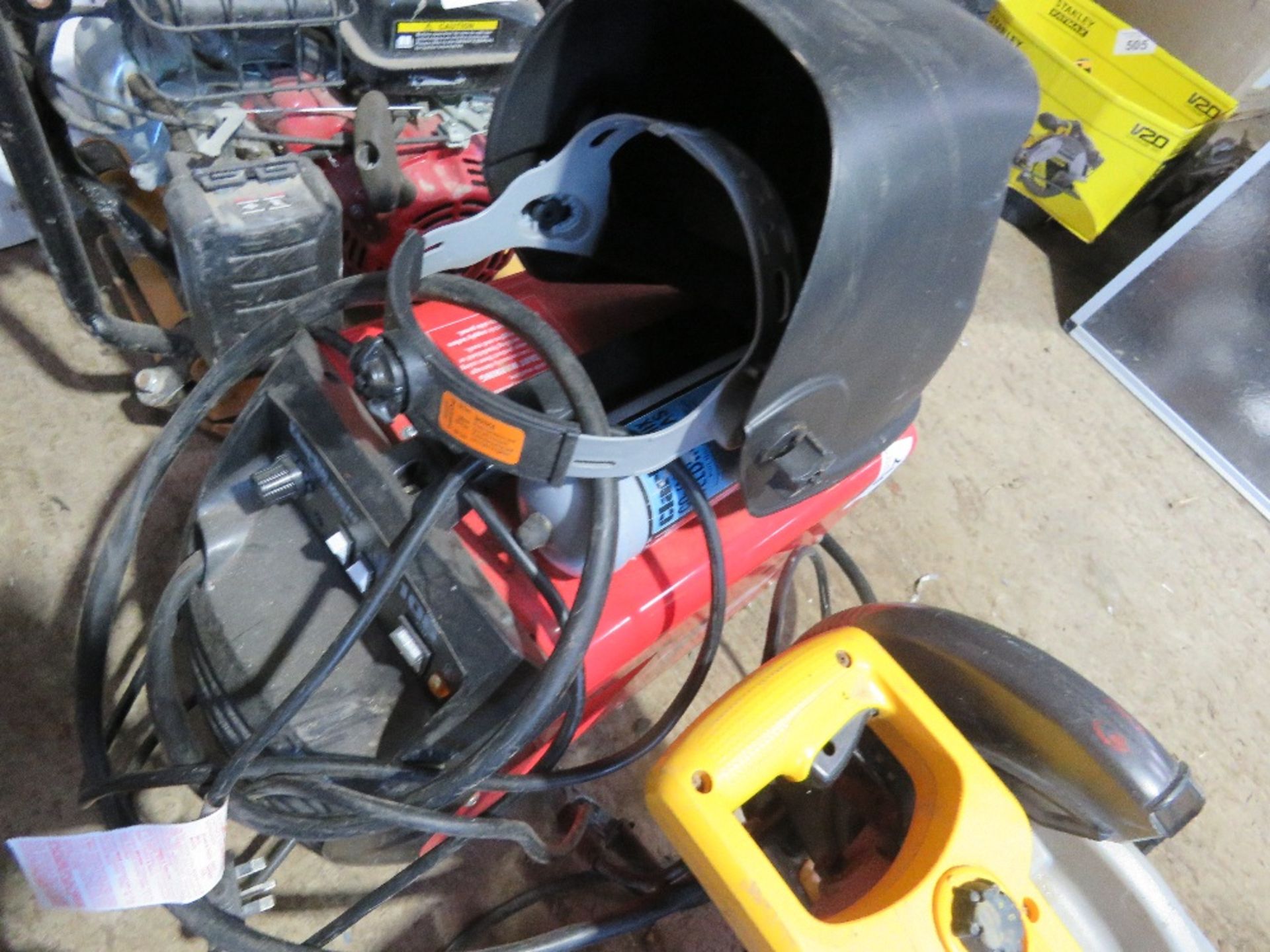CLARKE 240VOLT MIG 106 WELDER WITH VISOR. DIRECT FROM LOCAL LANDSCAPE COMPANY WHO ARE CLOSING A DEPO