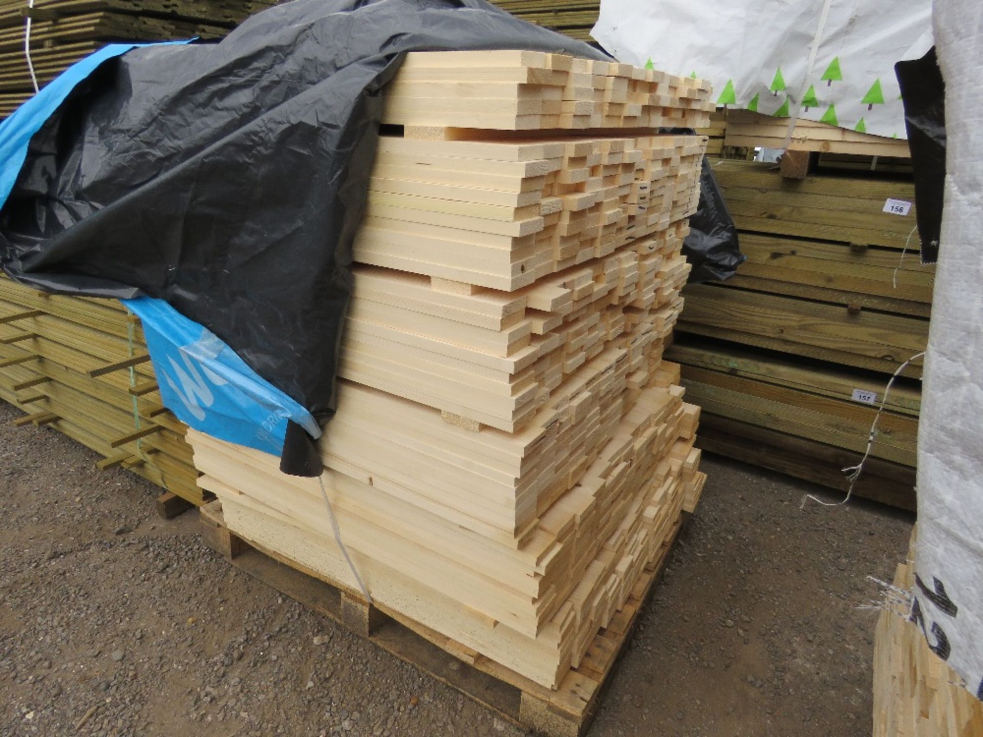 EXTRA LARGE PACK OF UNTREATED TIMBER SLATS 70MM X 20MM 1.0M LENGTH APPROX.