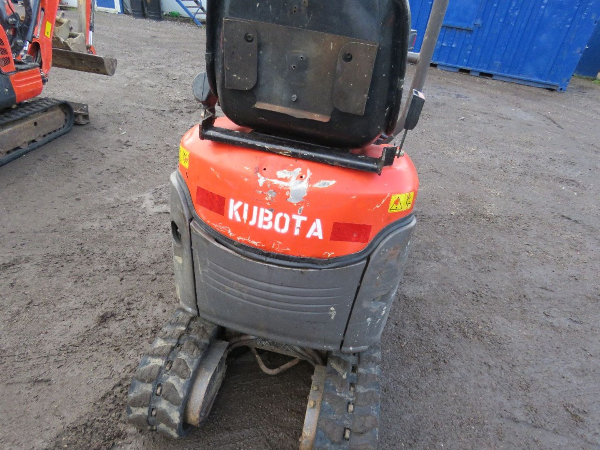 KUBOTA U10-3 MICRO EXCAVATOR WITH 3NO BUCKETS. 2816 REC HOURS. YEAR 2016 BUILD. SN:2816. DIRECT FROM - Image 5 of 9