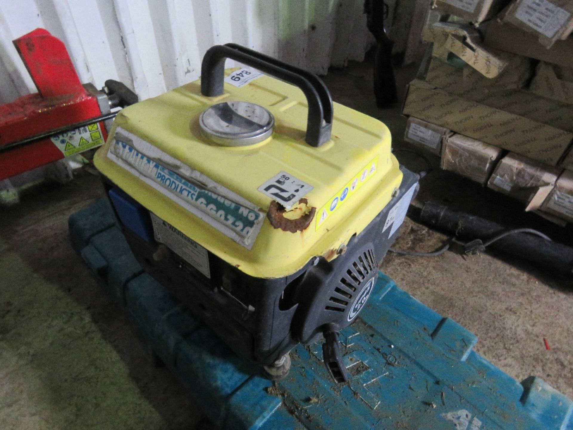SMALL YELLOW GENERATOR. THIS LOT IS SOLD UNDER THE AUCTIONEERS MARGIN SCHEME, THEREFORE NO VAT W - Image 2 of 2