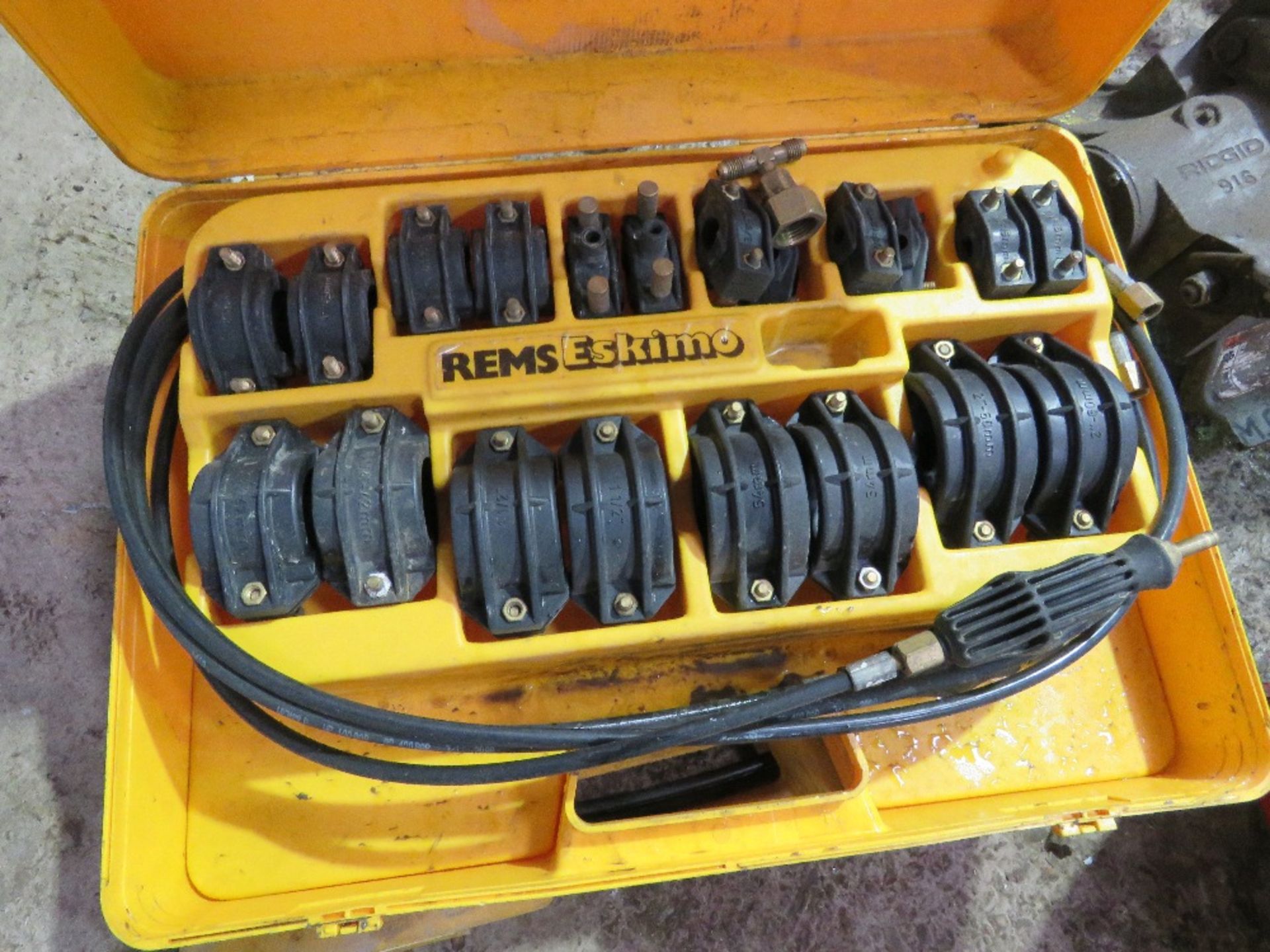 2X SETS OF REMS PIPE FREEZE CLAMP HEADS