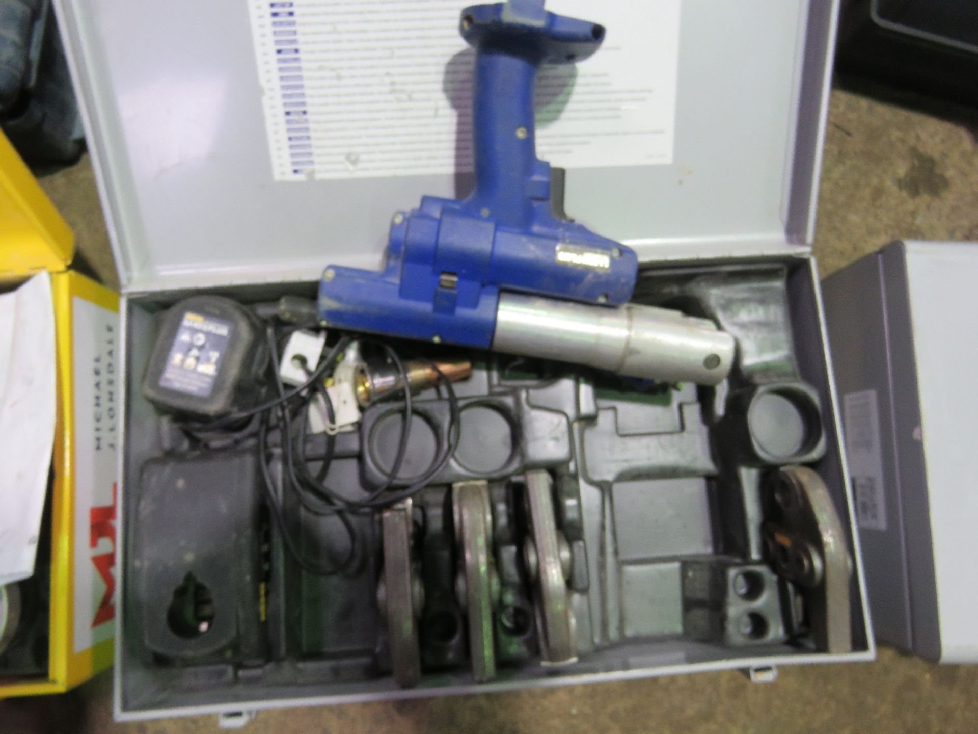 REMS MINI PRESS BATTERY CRIMPING PRESS SET IN A CASE. SOURCED FROM LARGE CONSTRUCTION COMPANY LIQUID - Image 2 of 3