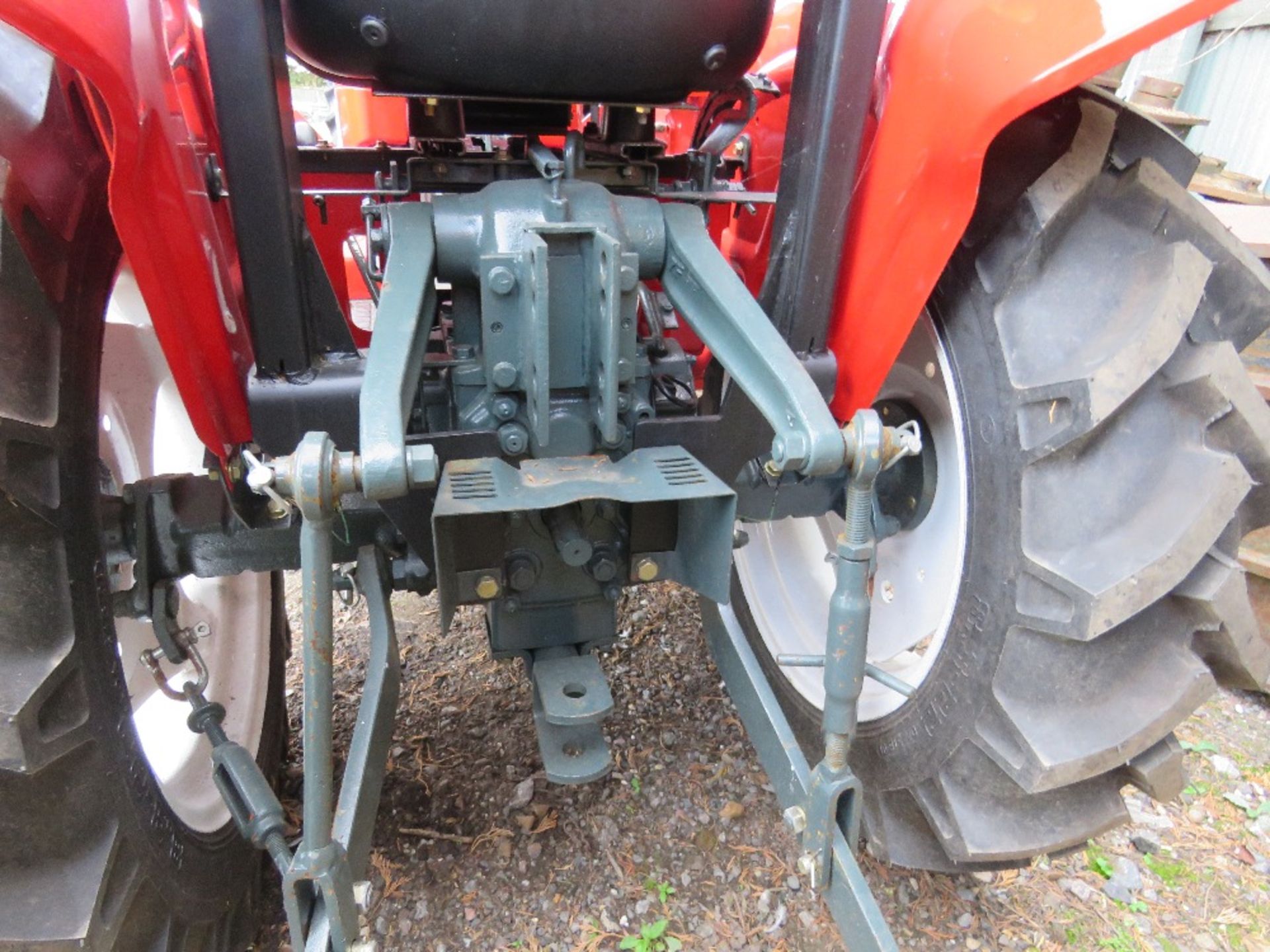 YANMAR YM1610D 4WD COMPACT AGRICULTURAL TRACTOR WITH REAR LINK ARMS AND UNUSED V2A FOREND LOADER WI - Image 4 of 11