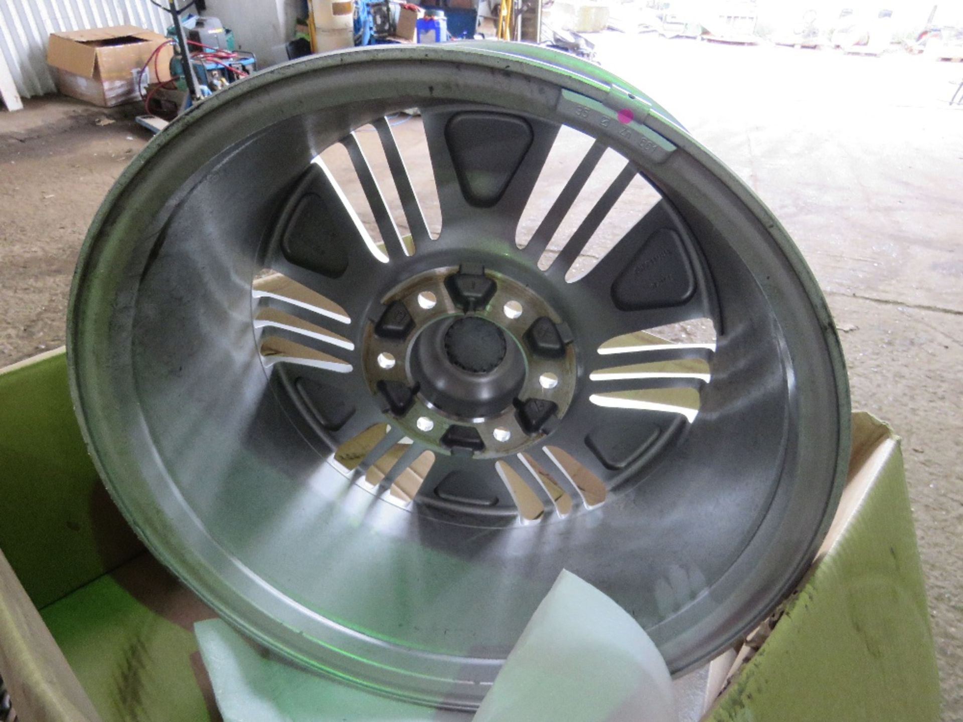 SET OF 4 NO. ISUZU 18.75J WHEEL ALLOY RIMS. IMMEDIATELY REMOVED AND REPLACED WITH DIFFERENT STYLE WH - Image 2 of 6