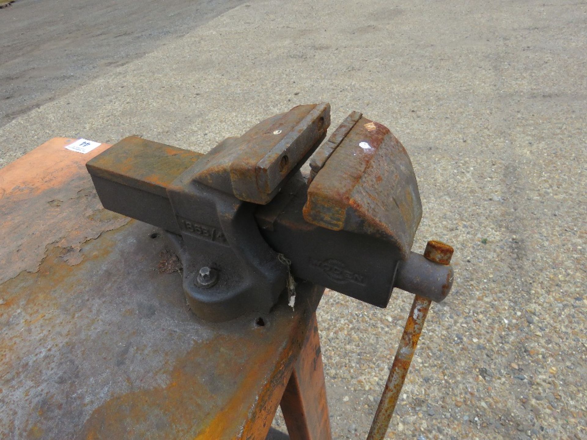 BETA METAL WORK BENCH WITH GRINDER AND VICE. 6FT LENGTH APPROX. - Image 4 of 6