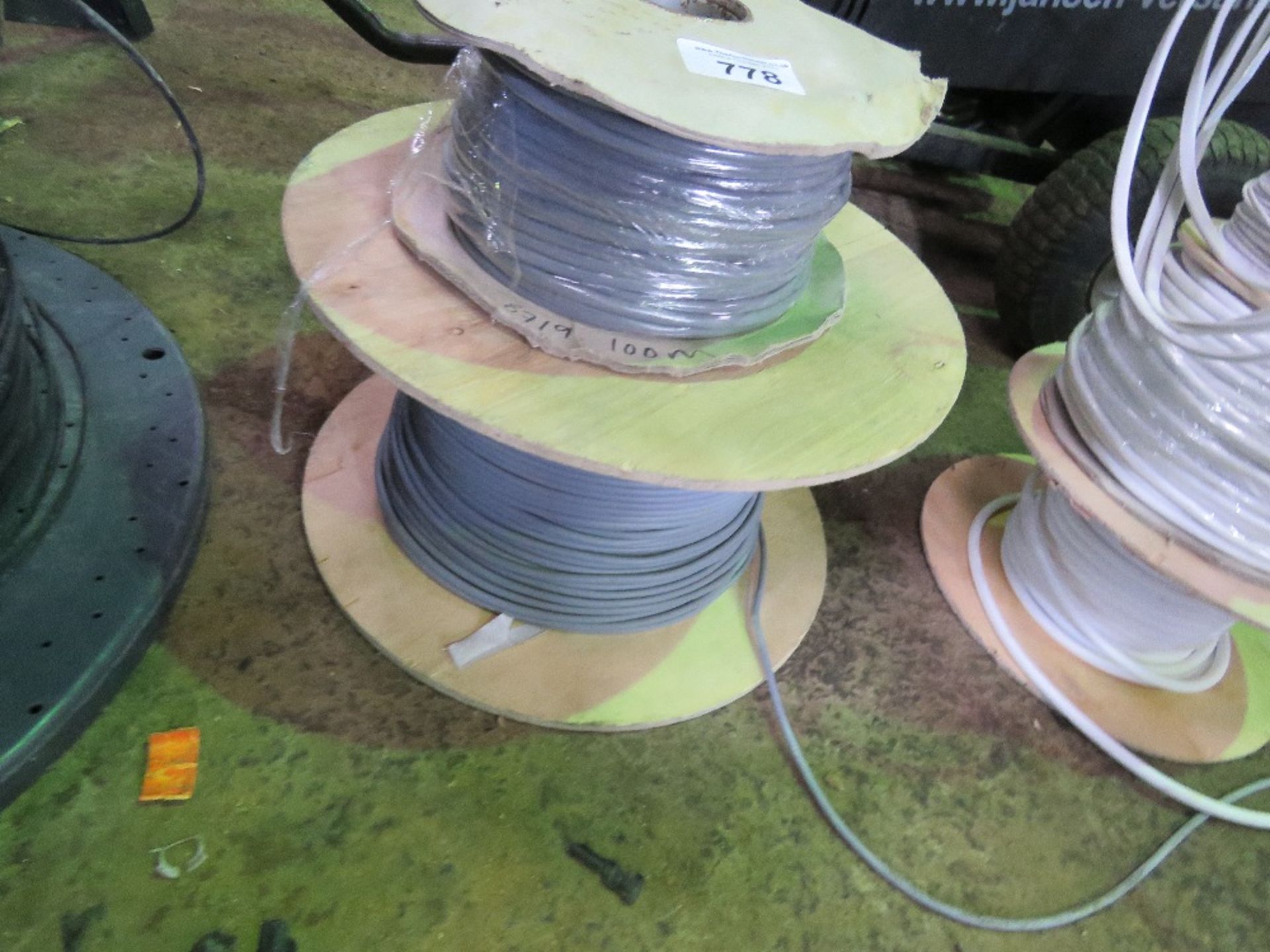 2X ROLLS OF GREY WIRE SOURCED FROM LARGE CONSTRUCTION COMPANY LIQUIDATION.