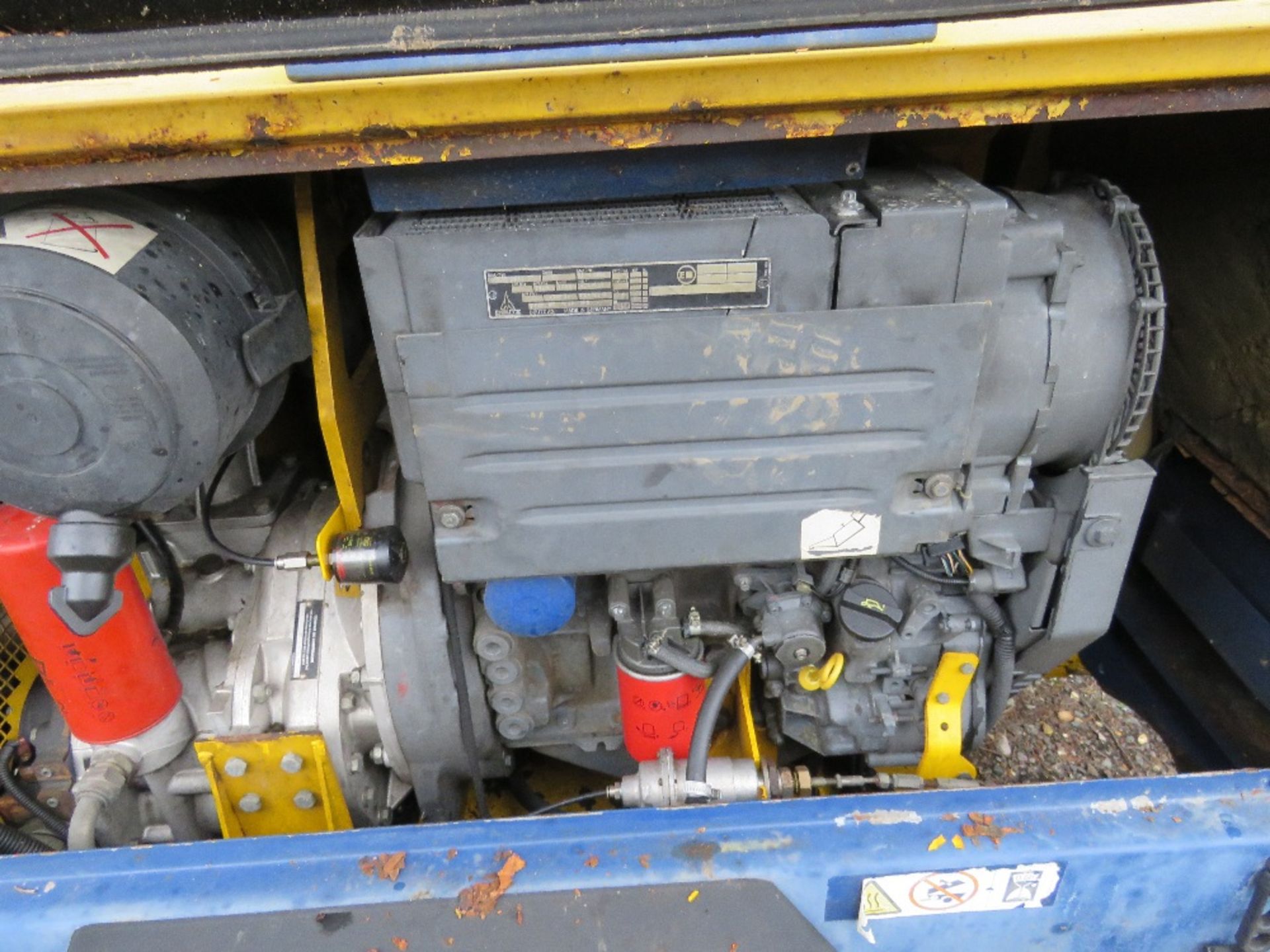 COMPAR C42 TOWED ROAD COMPRESSOR 150 CFM OUTPUT. WHEN TESTED WAS SEEN TO RUN AND MAKE AIR. - Image 2 of 7