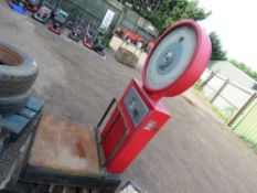 LARGE SET OF AVERY PLATFORM SCALES. THIS LOT IS SOLD UNDER THE AUCTIONEERS MARGIN SCHEME, THEREFO