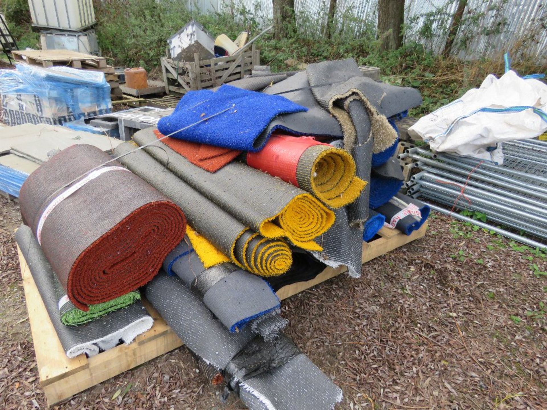 PALLET OF COLOURED ASTRO TURF. THIS LOT IS SOLD UNDER THE AUCTIONEERS MARGIN SCHEME, THEREFORE NO