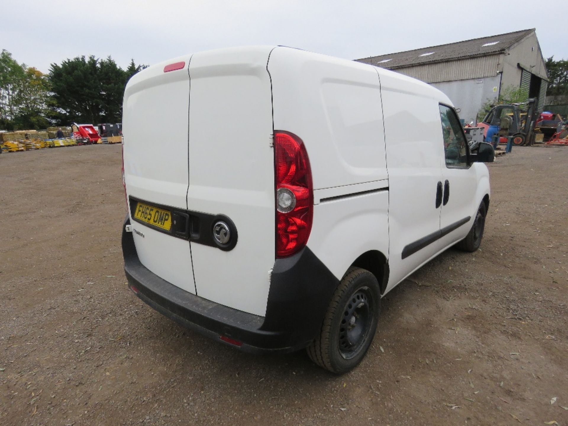 VAUXHALL COMBO L1H1-CDTI FIVE SEATER VAN REG: FH65 OMP. 114, 526 RECORDED MILES. 2 KEYS. WITH V5 (OW - Image 4 of 14