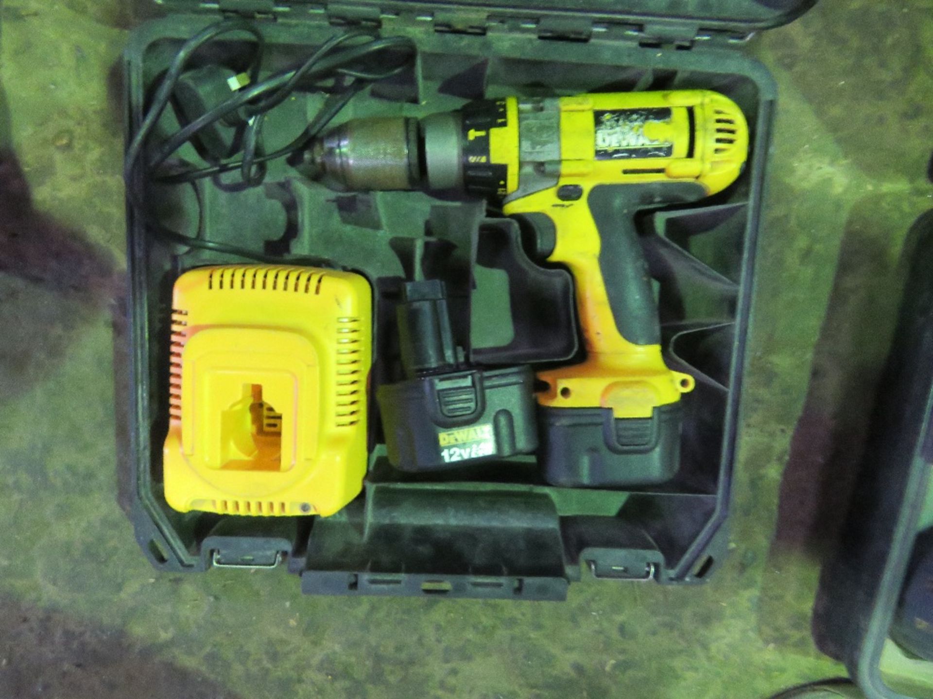 3X POWER TOOLS: 3X BATTERY DRILLS. THIS LOT IS SOLD UNDER THE AUCTIONEERS MARGIN SCHEME, THEREFO