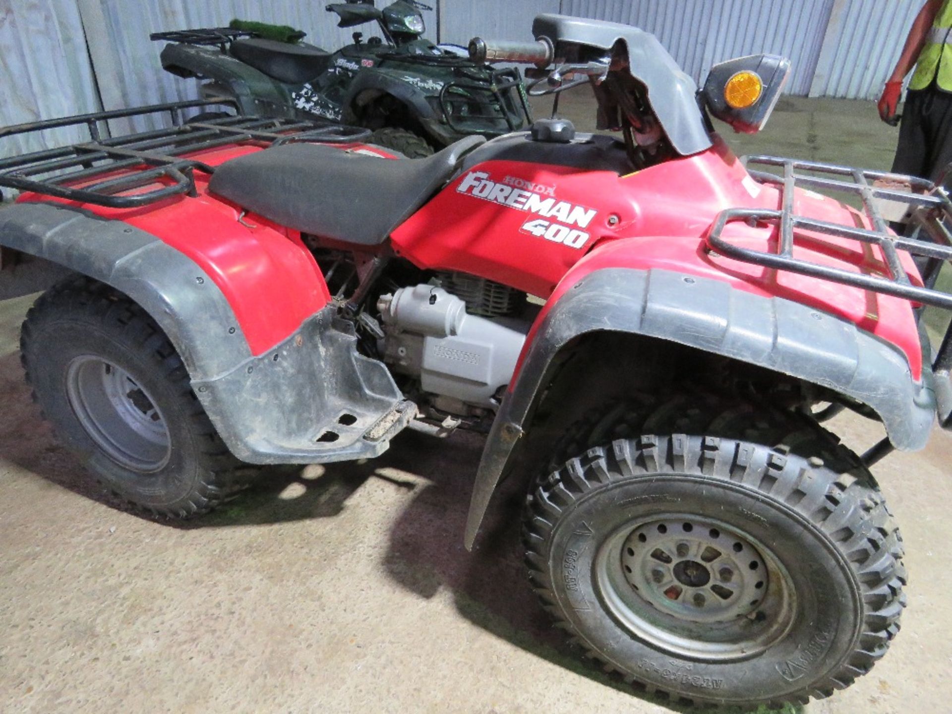FOREMAN 400 4WD QUAD BIKE. WHEN TESTED WAS SEEN TO DRIVE..SEE VIDEO. - Image 2 of 6