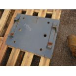 BACKPLATE FOR SMALL AVANT LOADER. THIS LOT IS SOLD UNDER THE AUCTIONEERS MARGIN SCHEME, THEREFOR
