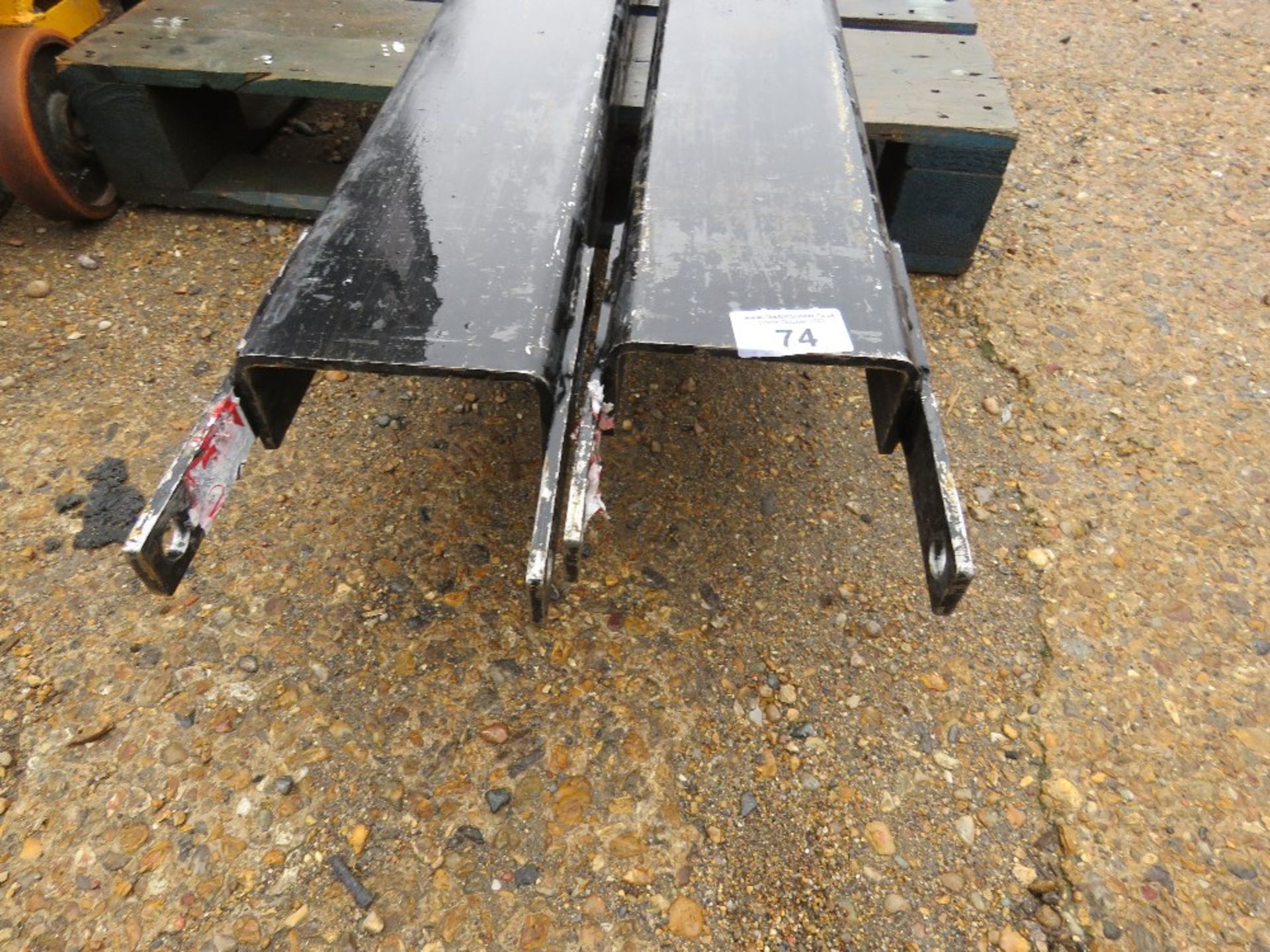 PAIR OF HEAVY DUTY FORKLIFT EXTENSION SLEEVES, 18CM WIDTH @ 2M LENGTH APPROX. SOURCED FROM LARGE CON - Image 4 of 4