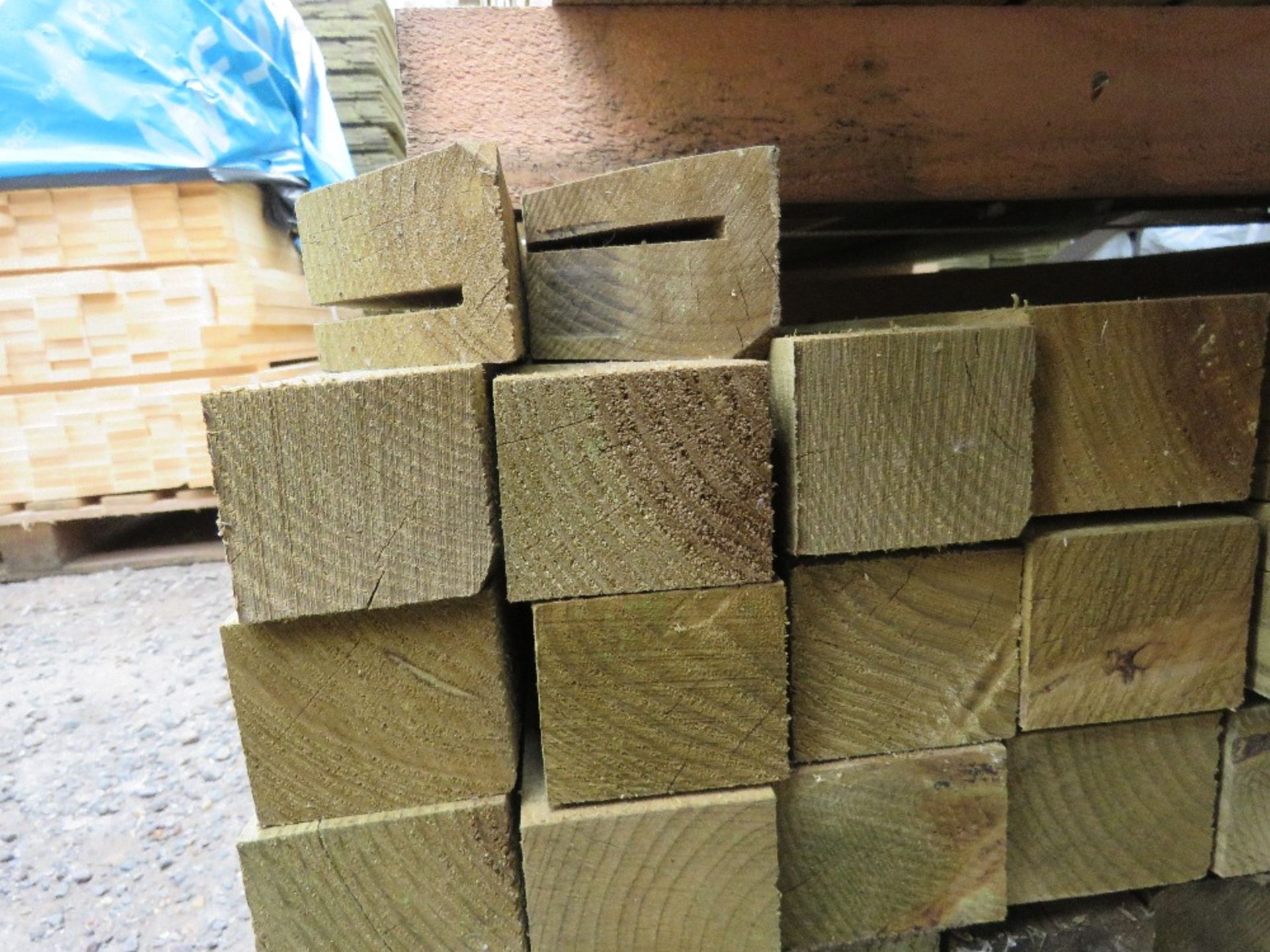 PACK OF TREATED TIMBER POSTS: 2.4M LENGTH 55MM X 50MM APPROX. 90NO IN TOTAL APPROX. - Image 3 of 3