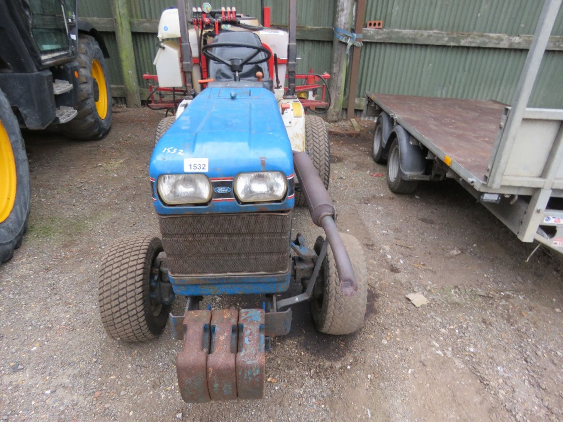 FORD 1220 4WD COMPACT TRACTOR ON GRASS TYRES. COMES WITH A BARGAM POG200/1106 TRACTOR MOUNTED CROP S - Image 2 of 17