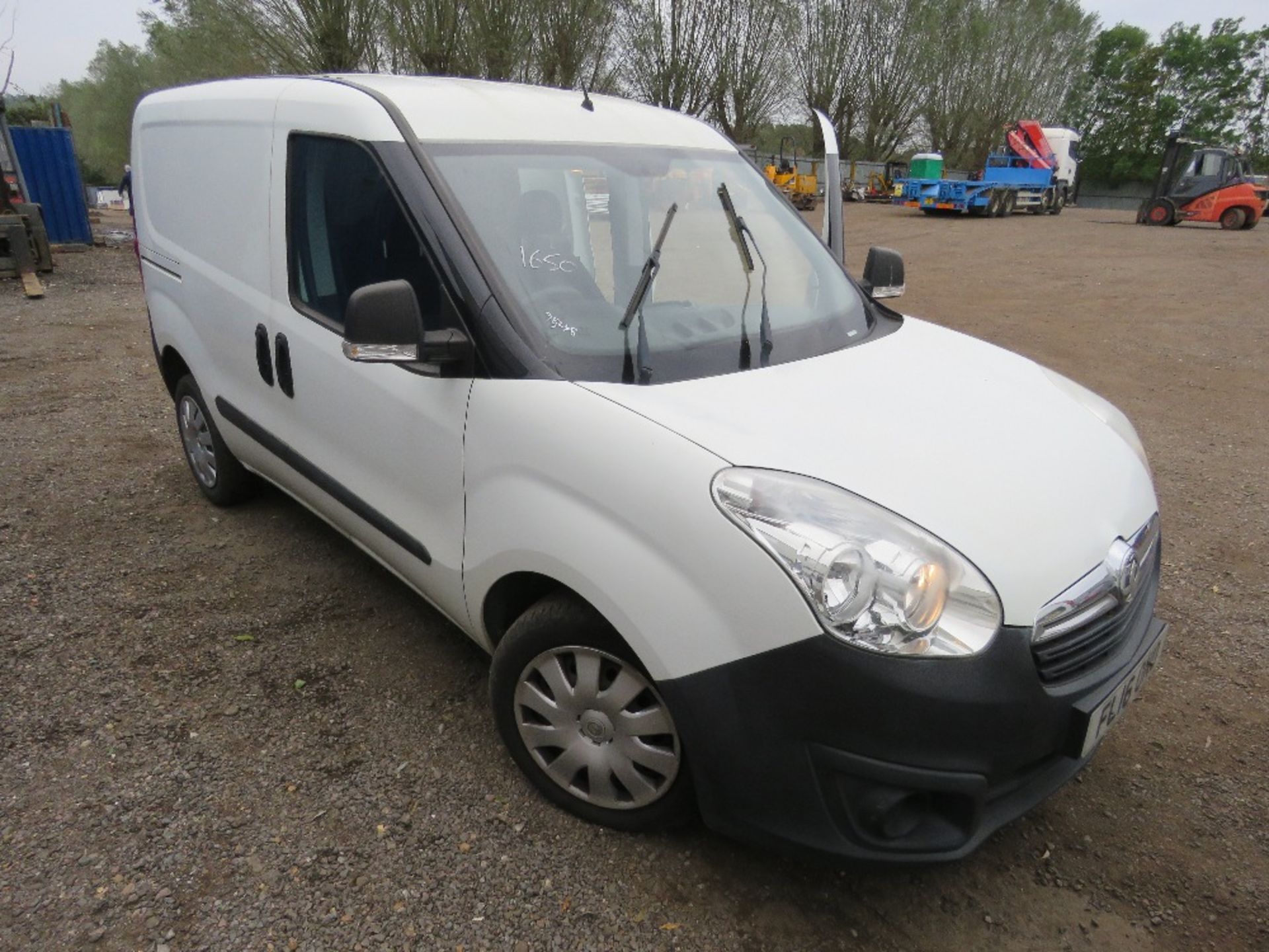 VAUXHALL COMBO L1H1-CDTI FIVE SEATER VAN REG: FL16 ONO. 98, 248 RECORDED MILES. 2 KEYS. WITH V5 (OWN - Image 17 of 21