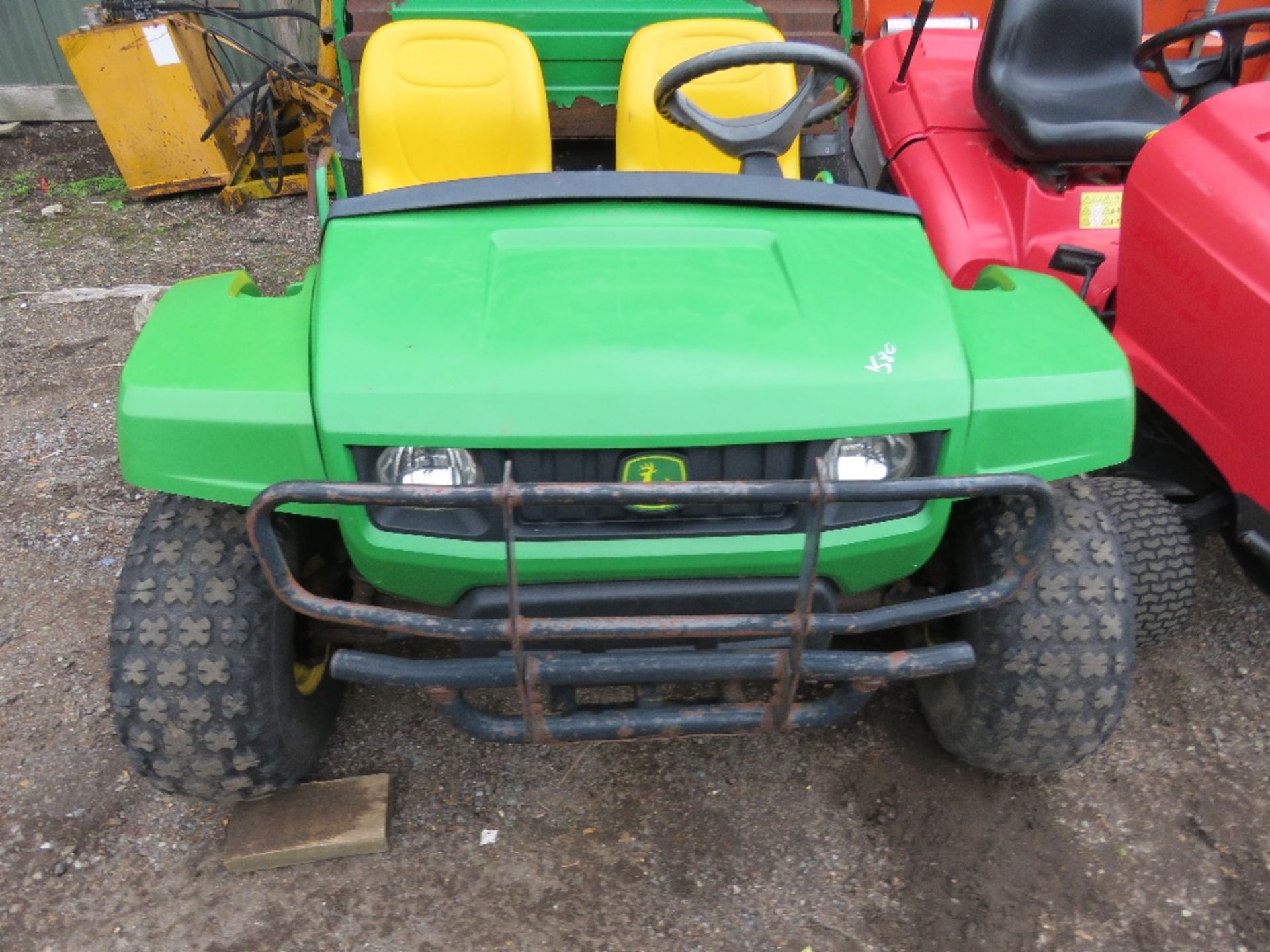 JOHN DEERE DIESEL ENGINED GATOR UTILITY VEHICLE, 2WD. WHEN TESTED WAS SEEN TO DRIVE. SEE VIDEO. - Image 2 of 6