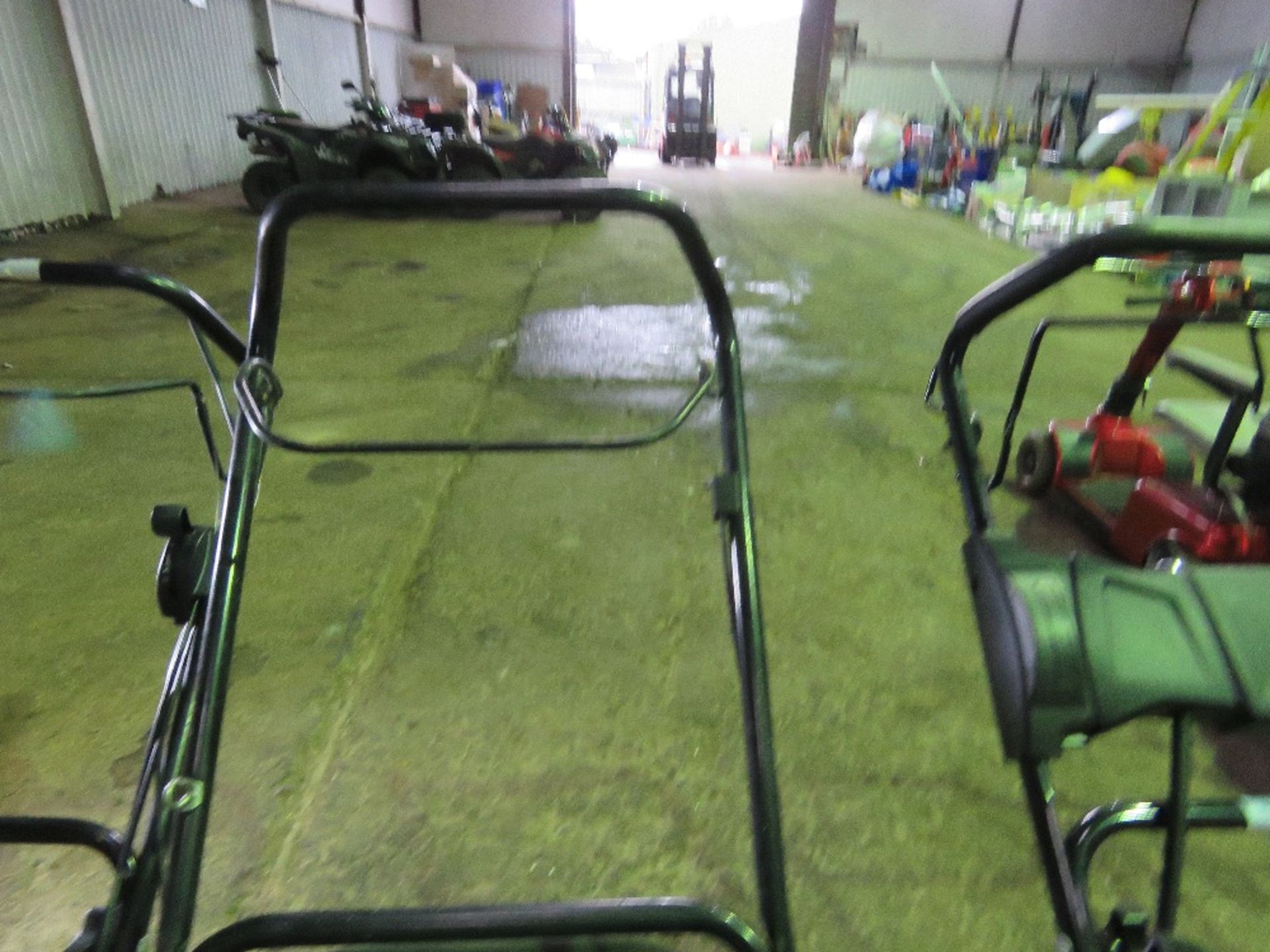 HAYTER MOWER WITH BAG. THIS LOT IS SOLD UNDER THE AUCTIONEERS MARGIN SCHEME, THEREFORE NO VAT WI - Image 3 of 3
