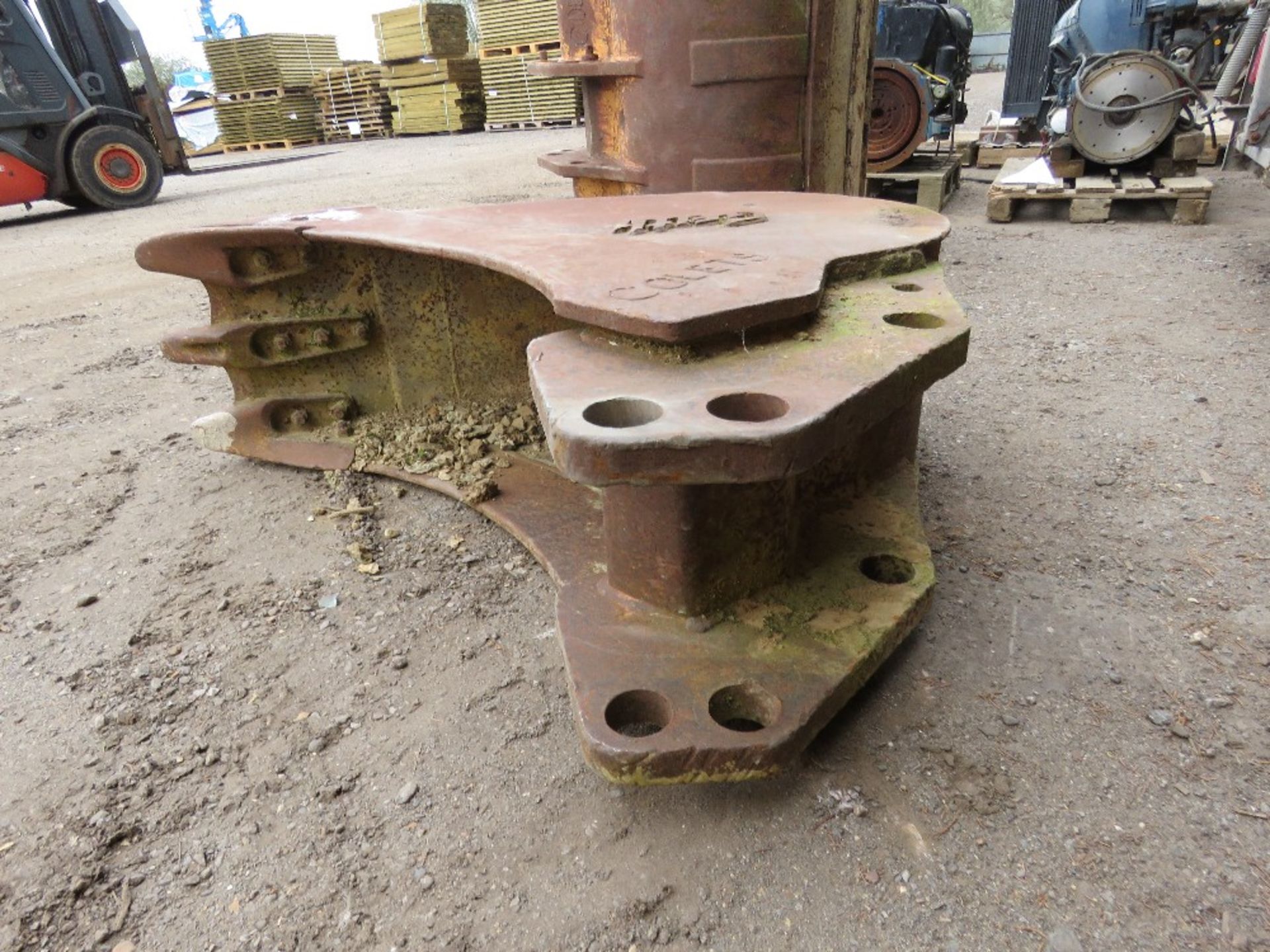 GEITH CASE EXCAVATOR BUCKET, 450MM WIDTH SUITABLE FOR 60MM PINS. - Image 3 of 3