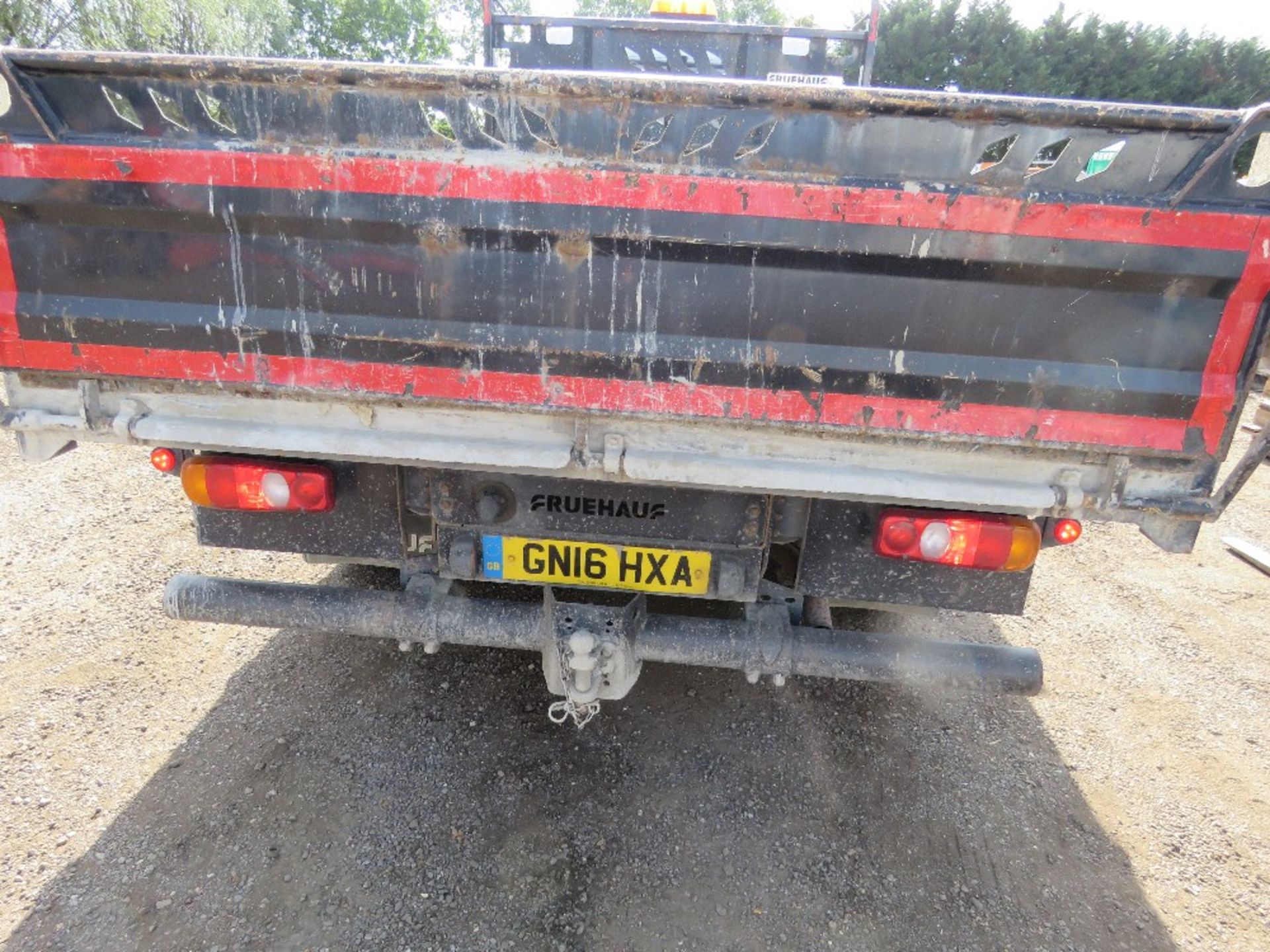 MITSUBISHI CANTER FUSO 7C15 7500KG TIPPER LORRY REG:GN16 HXA. DIRECT FROM LOCAL COMPANY WHO HAVE OWN - Image 6 of 19