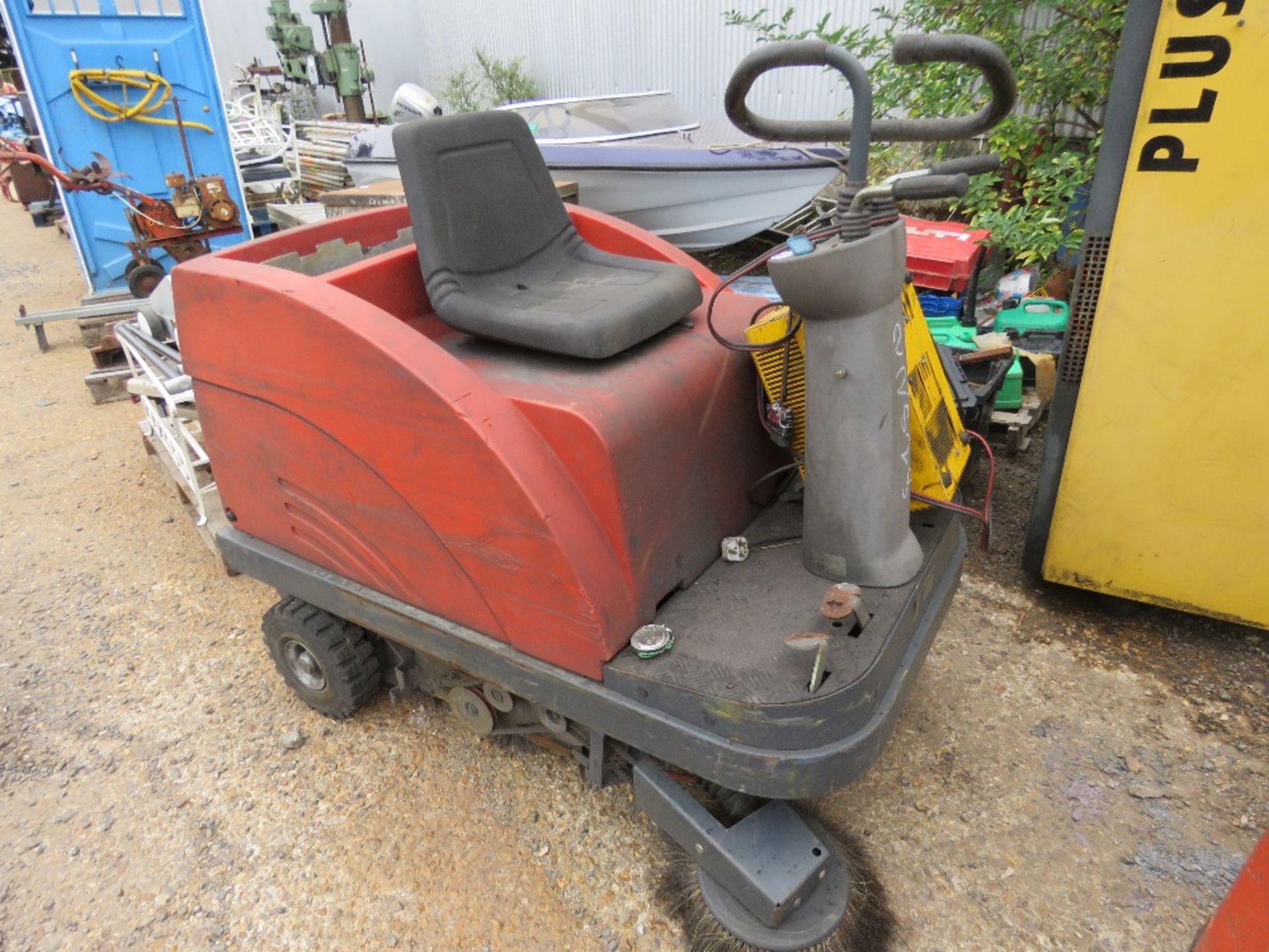 HAKO BATTERY POWERED SWEEPER WITH CHARGER. SOURCED FROM SITE CLOSURE.