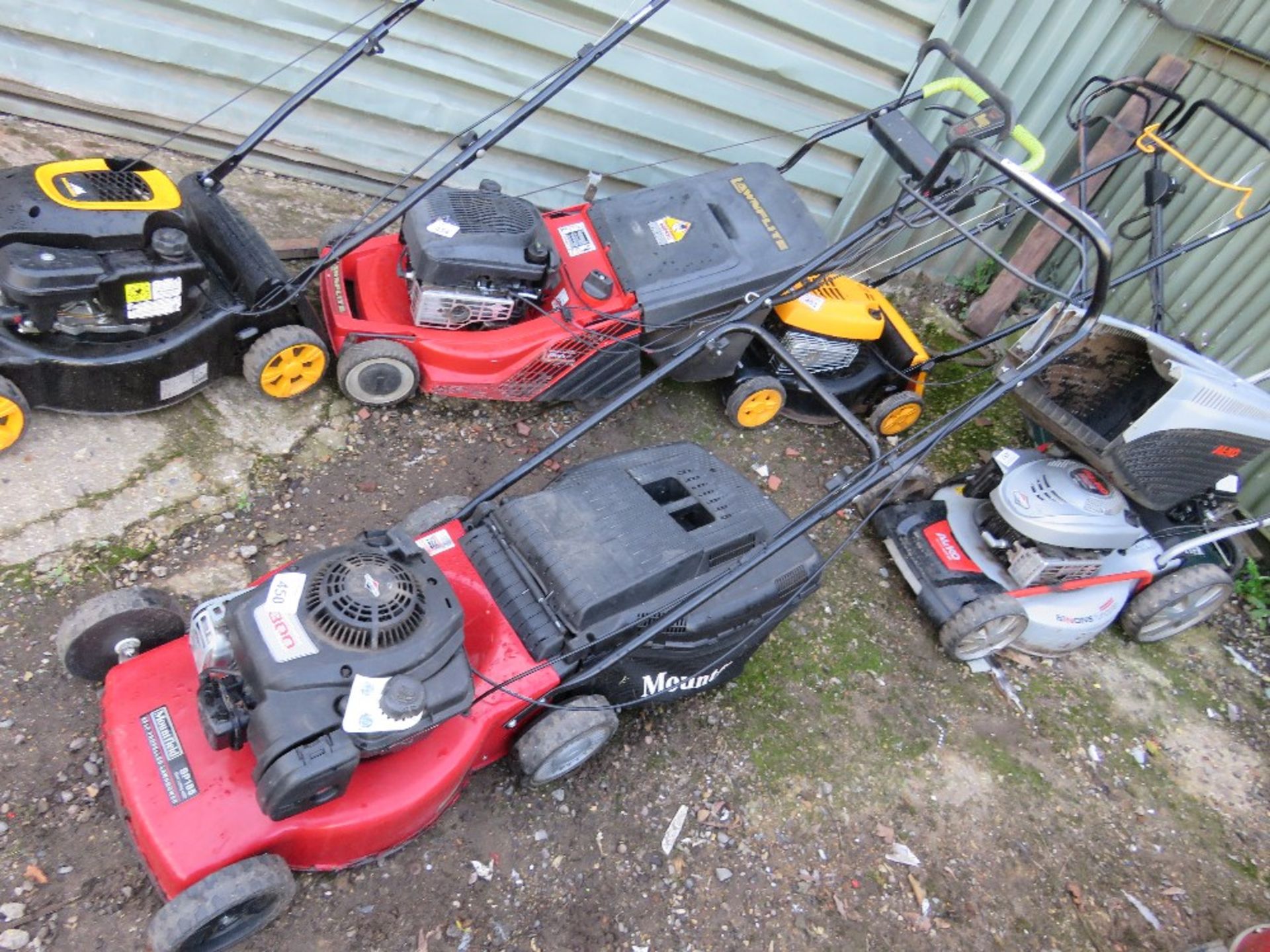 MOUNTFIELD PETROL ENGINED ROTARY LAWNMOWER. WITH COLLECTOR. THIS LOT IS SOLD UNDER THE AUCTIONEE - Image 2 of 4