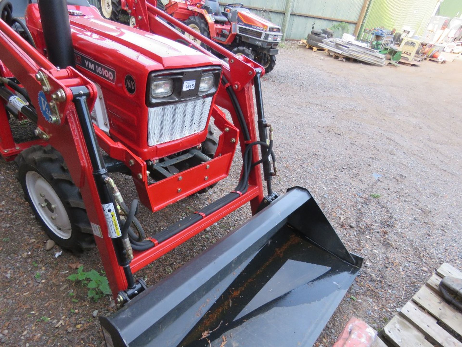 YANMAR YM1610D 4WD COMPACT AGRICULTURAL TRACTOR WITH REAR LINK ARMS AND UNUSED V2A FOREND LOADER WI - Image 9 of 11