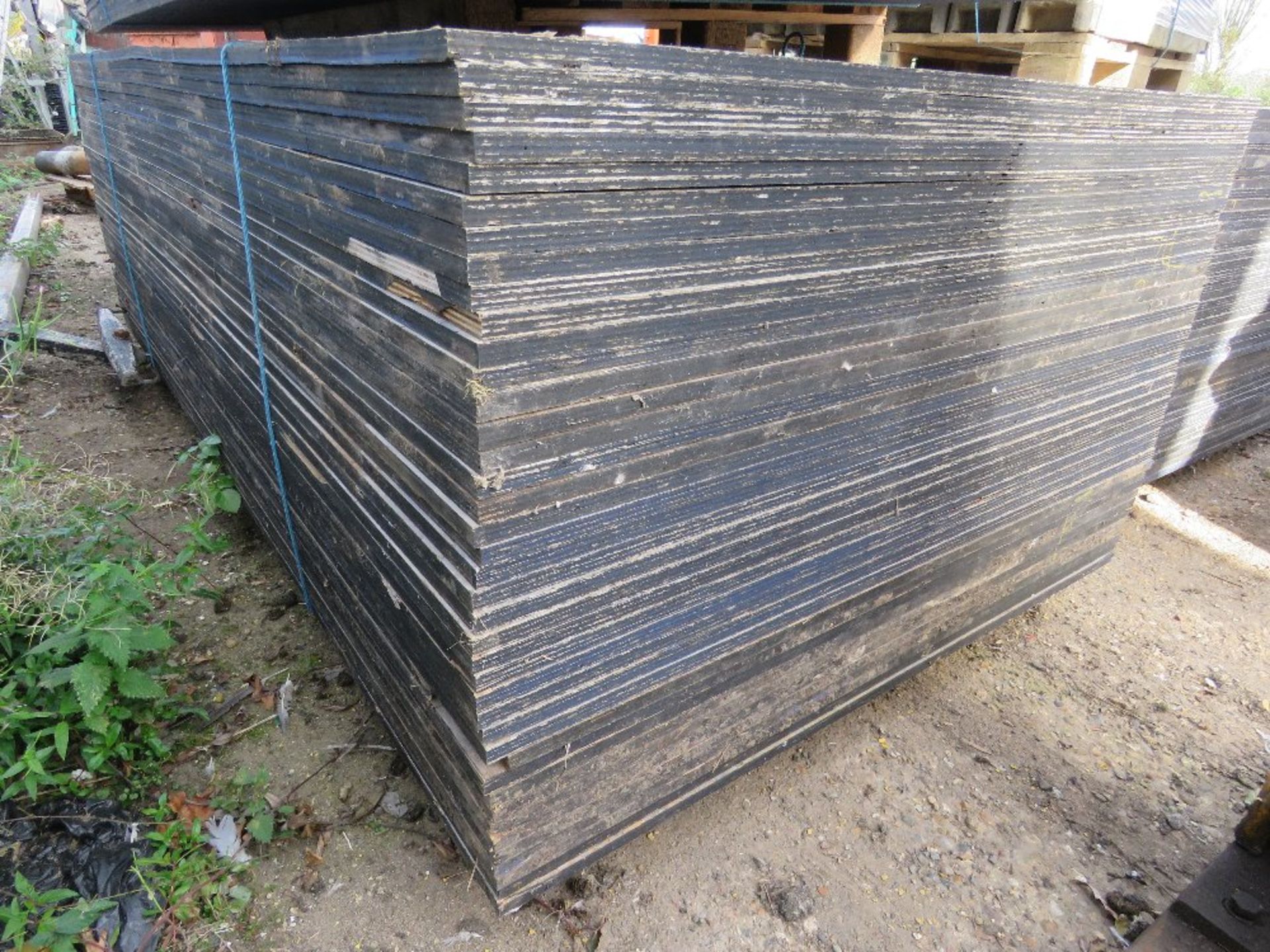 BUNDLE OF 40NO SHEETS OF 18MM PLYWOOD, BLUE PAINTED ON ONE SITE, DIRECT FROM SITE CLEARANCE. THI