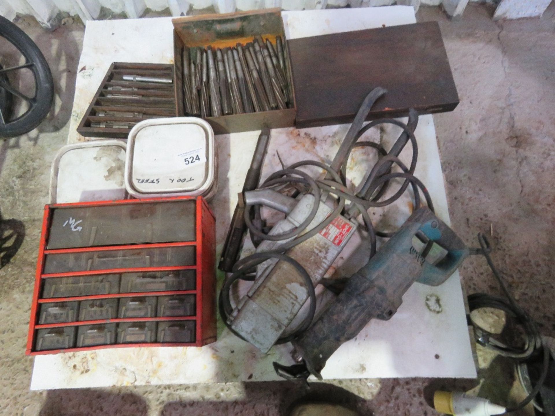 PALLET OF ENGINEERING RELATED ITEMS. THIS LOT IS SOLD UNDER THE AUCTIONEERS MARGIN SCHEME, THEREF