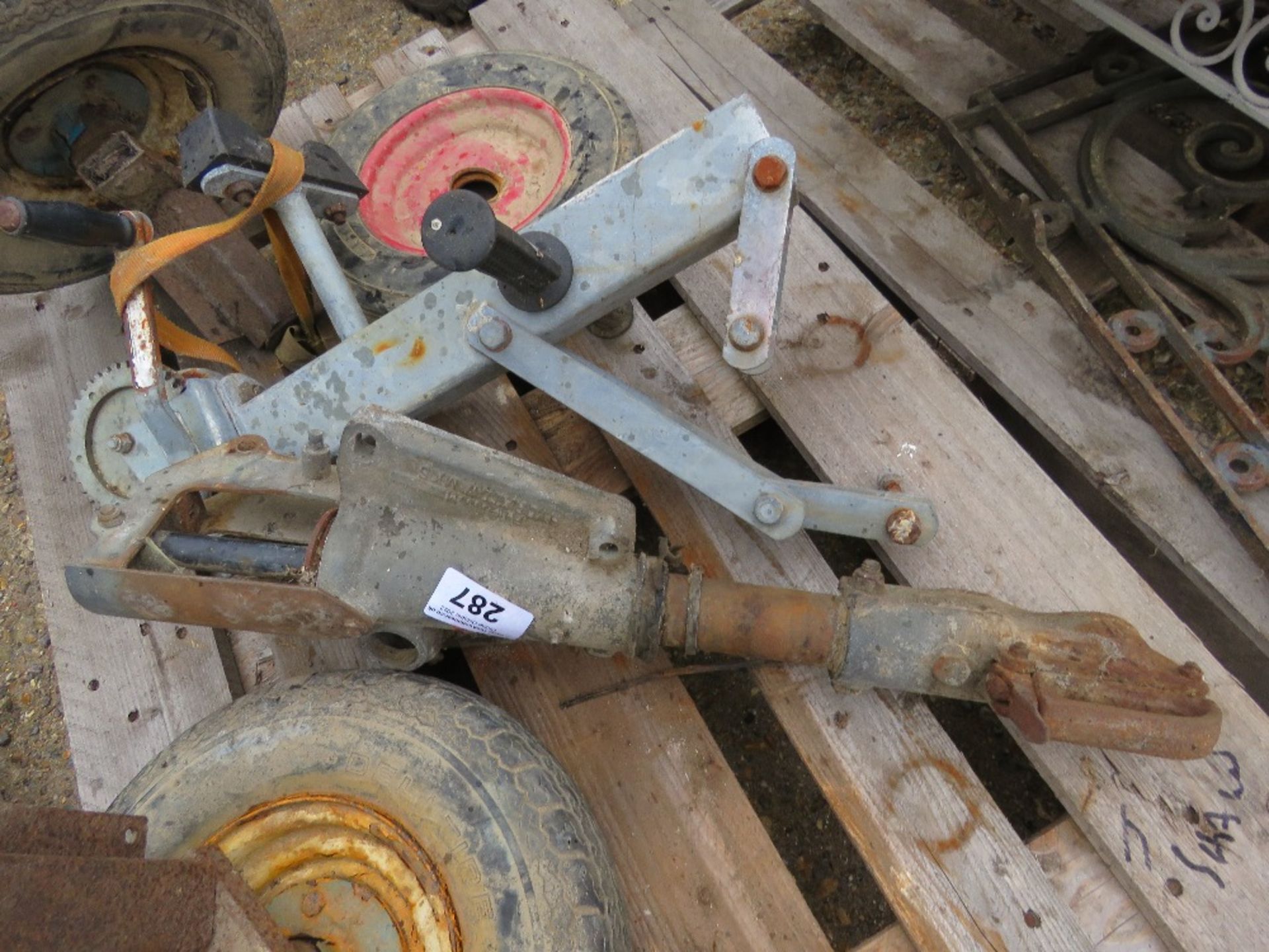 TRAILER AXLES, HITCH ETC. THIS LOT IS SOLD UNDER THE AUCTIONEERS MARGIN SCHEME, THEREFORE NO VAT - Image 3 of 3
