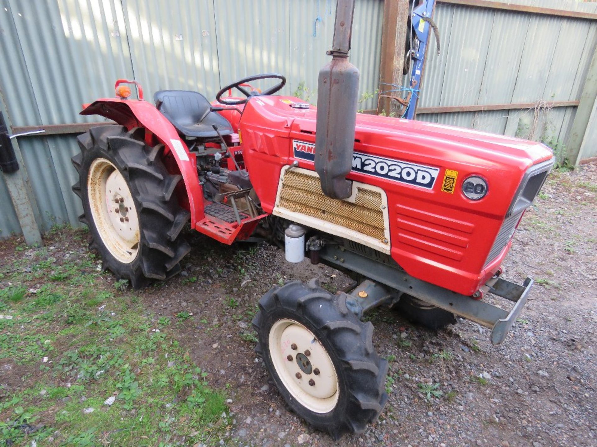 YANMAR YM2020D COMPACT AGRICULTURAL TRACTOR, 4WD, AGRICULTURAL TYRES, WITH REAR LINKAGE. FROM LIMITE