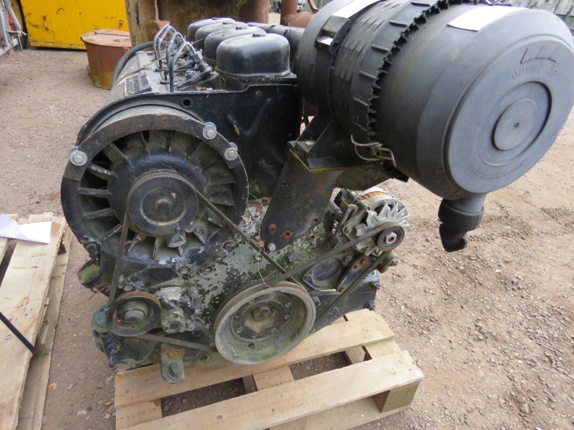 DEUTZ AIR COOLED ENGINE TYPE F4L-912 44KW RATED. RUNNING WHEN REMOVED AS PART OF LOW EMMISSION PILIN - Image 5 of 6