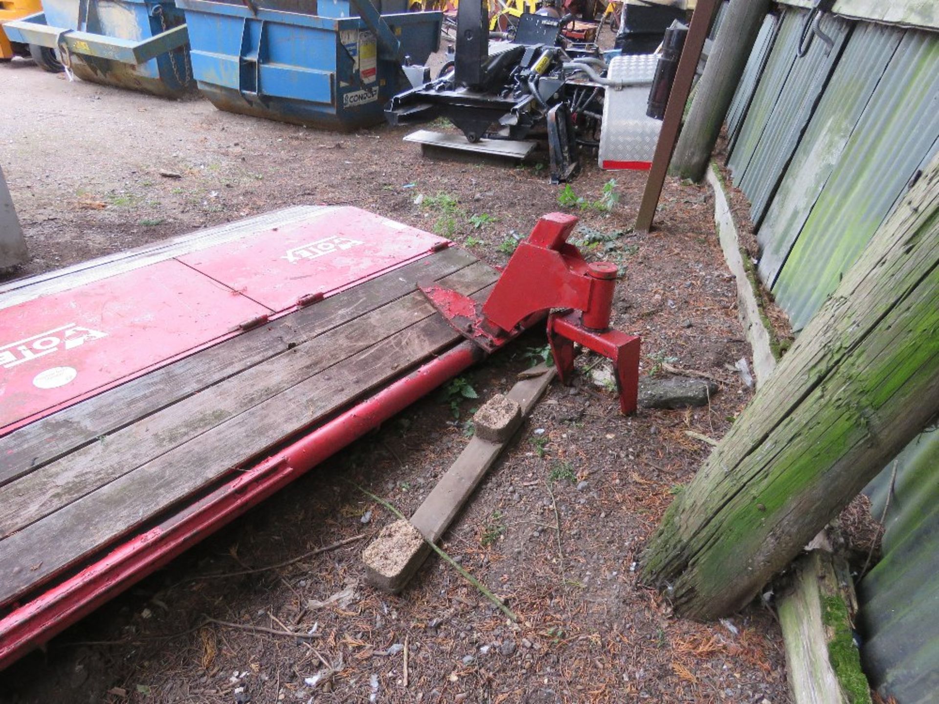 VOTEX LARGE TRACTOR MOUNTED TOPPER MOWER, INCOMPLETE, 14FT WIDTH APPROX. SOURCED FROM A LARGE ESTATE - Image 4 of 6