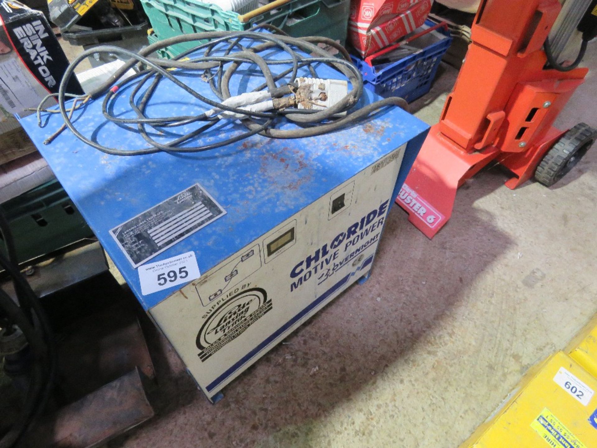 LINDE CHLORIDE 48V BATTERY CHARGER UNIT.