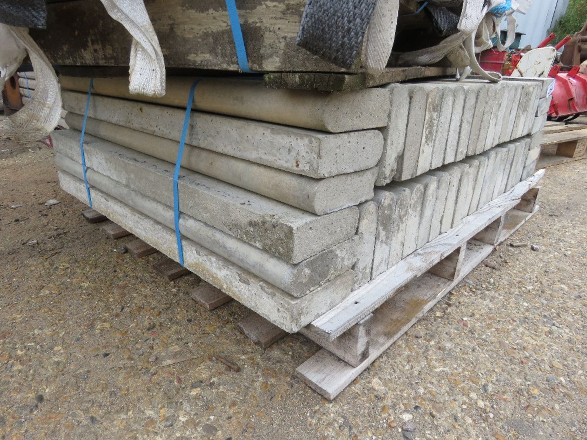 PALLET CONTAINING 45NO BULL NOSE CONCRETE EDGING KERBS. 2" X 6" X 36" APPROX. - Image 2 of 4