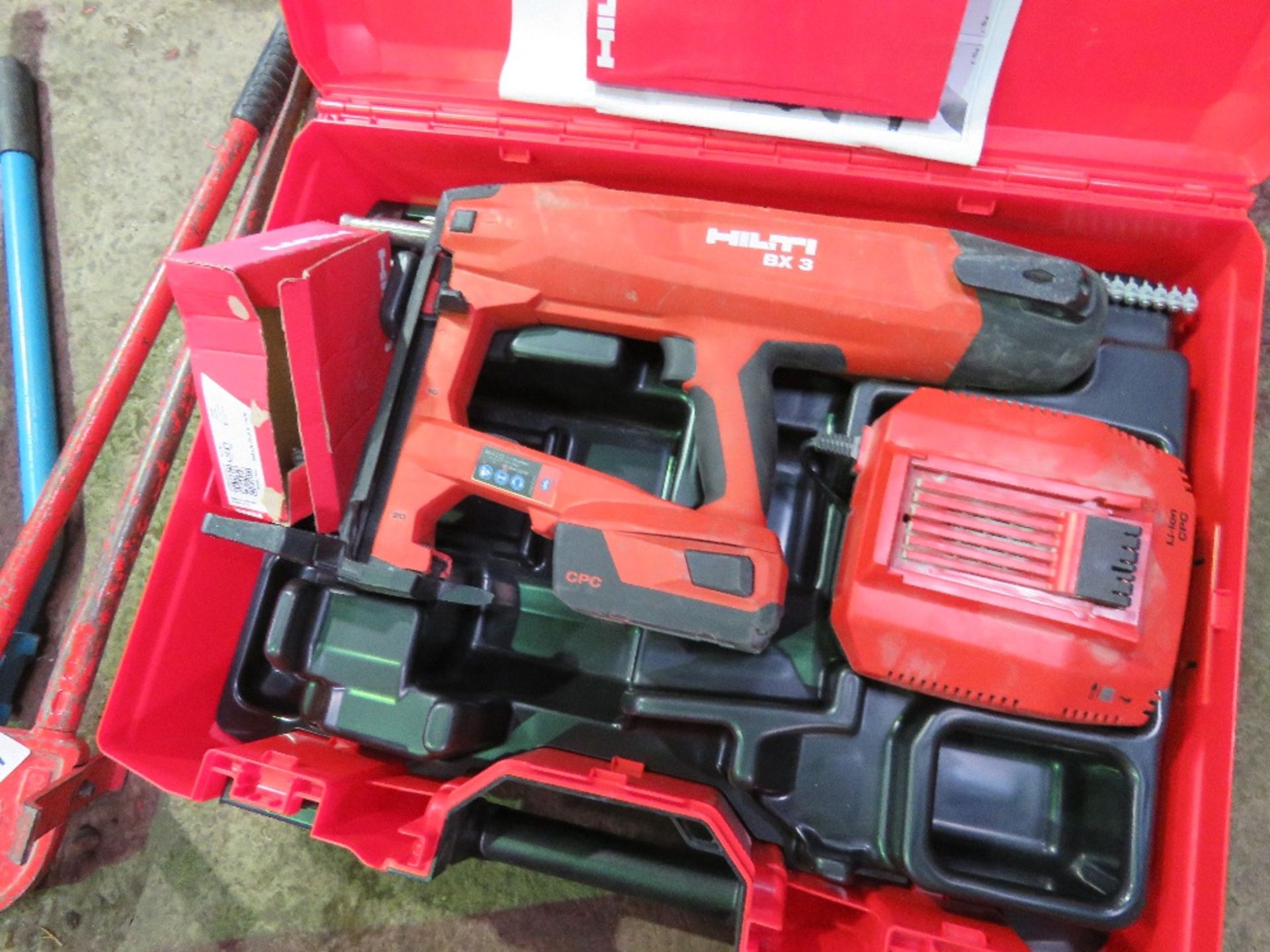 2 X HILTI BX3-ME NAIL GUNS, MAY BE INCOMPLETE? SOURCED FROM LOCAL BUILDING COMPANY LIQUIDATION. - Image 3 of 5