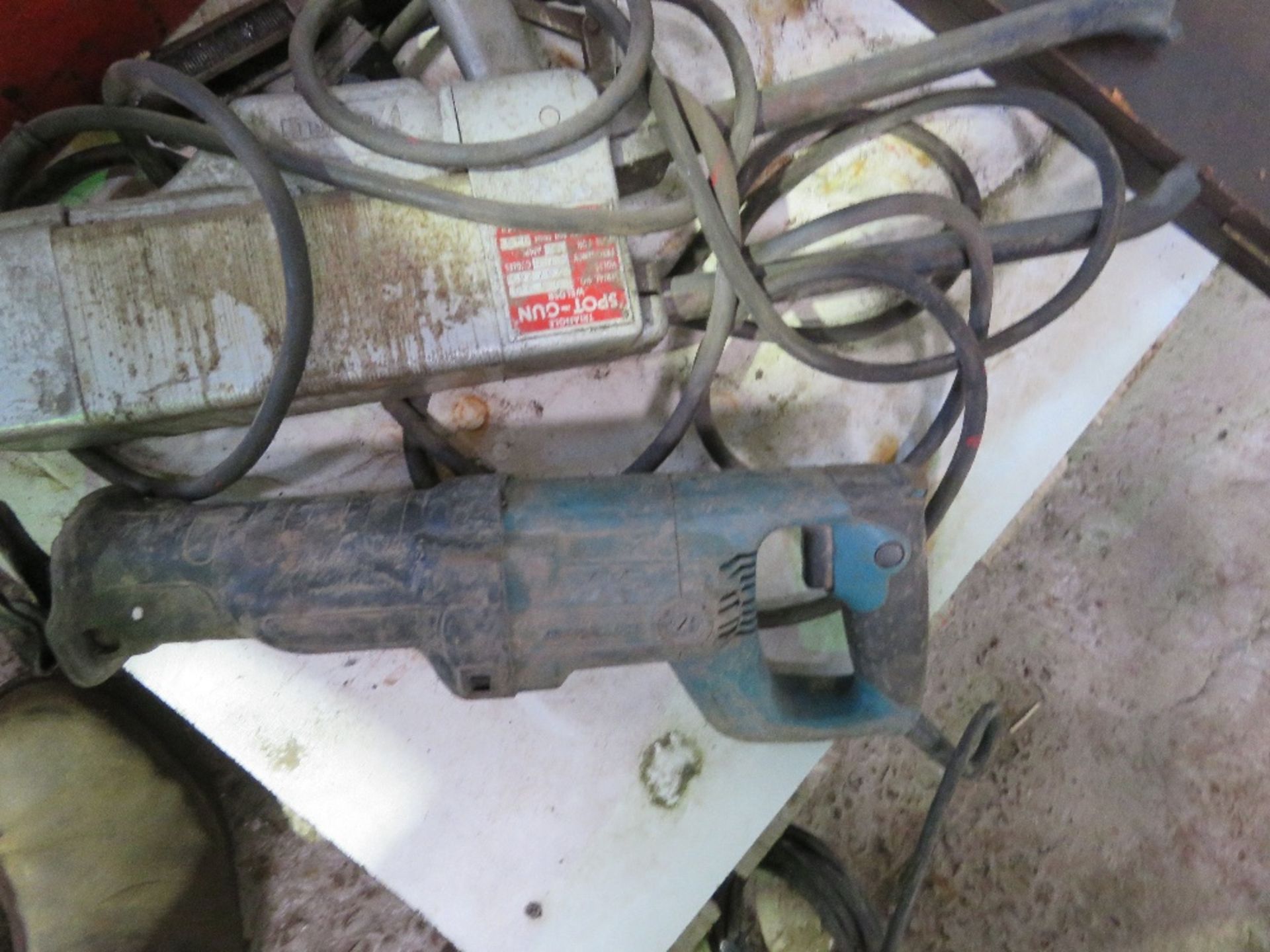 PALLET OF ENGINEERING RELATED ITEMS. THIS LOT IS SOLD UNDER THE AUCTIONEERS MARGIN SCHEME, THEREF - Image 2 of 10