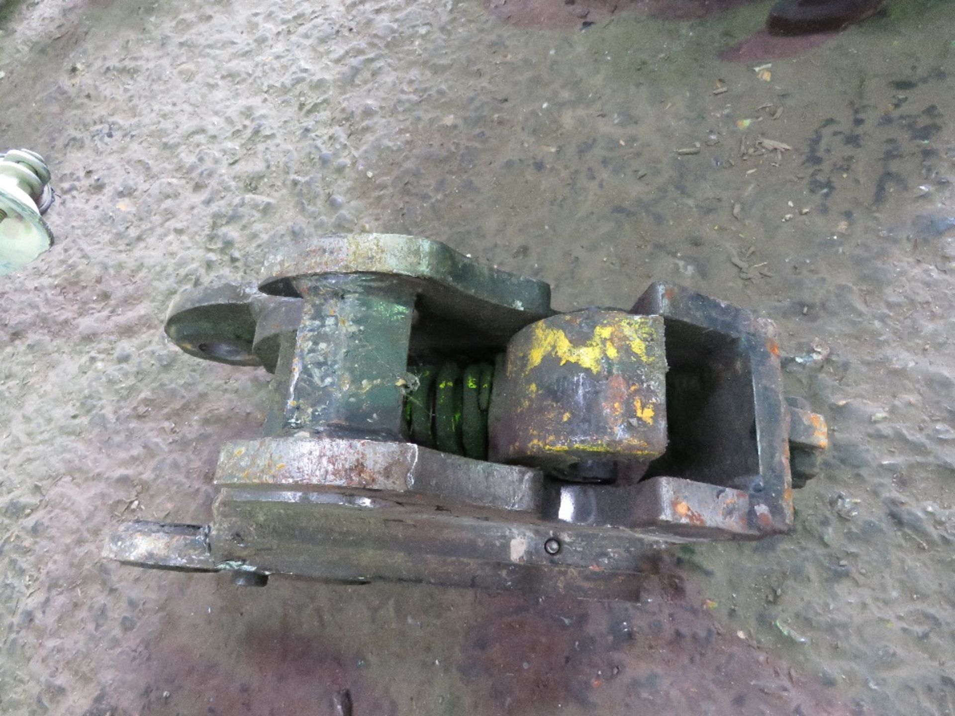 RHINOX MANUAL EXCAVATOR QUICK HITCH, UNTESTED ON 30MM PINS APPROX. THIS LOT IS SOLD UNDER THE AU - Image 2 of 2