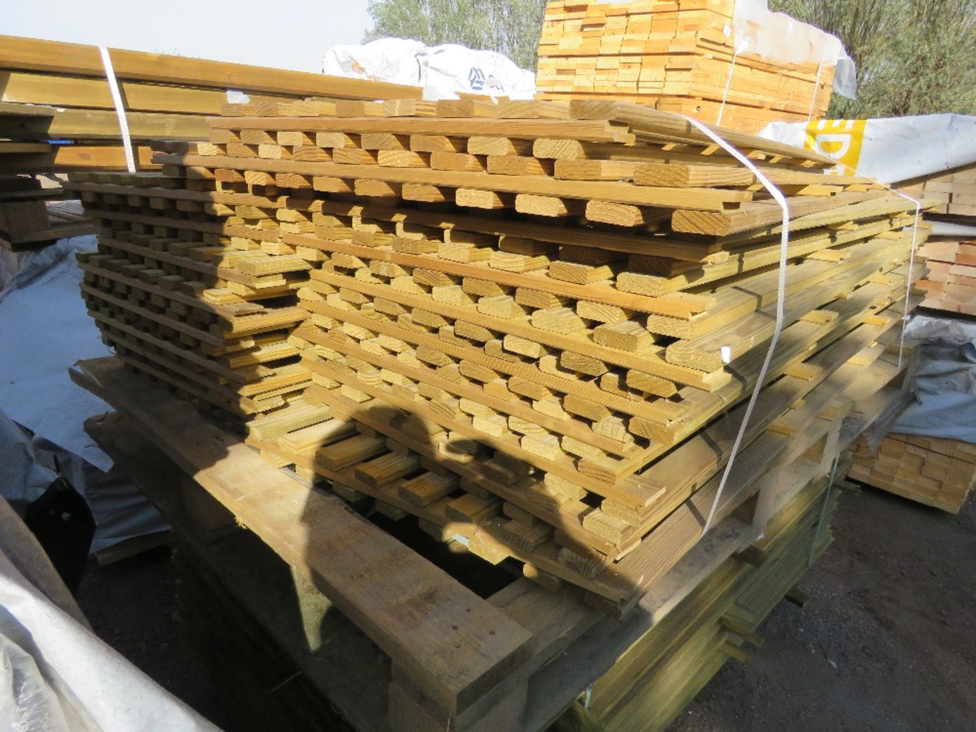 PACK OF TREATED TIMBER SLATTED FENCE PANELS 1.83M LENGTH APPROX. - Image 2 of 4