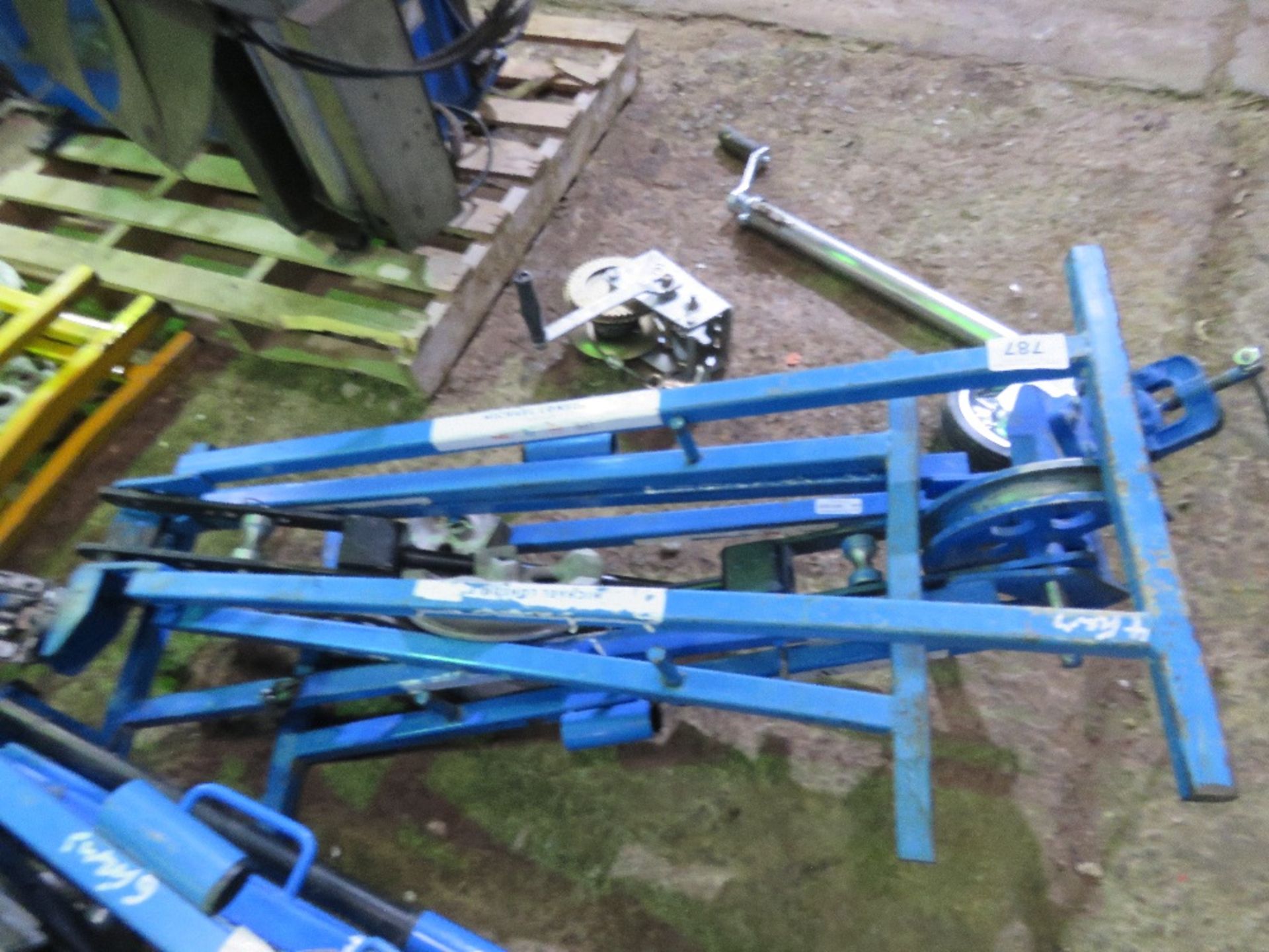 2X PIPE BENDING STANDS WITH 4 FORMS SOURCED FROM LARGE CONSTRUCTION COMPANY LIQUIDATION. - Image 3 of 4