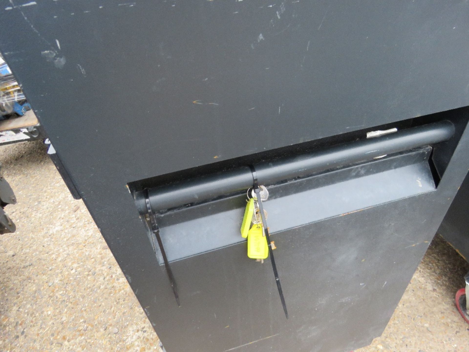 ARMORGARD FITTINGSTOR CABINET WTH KEYS, AS SHOWN. DIRECT FROM COMPANY LIQUIDATION. - Image 2 of 3