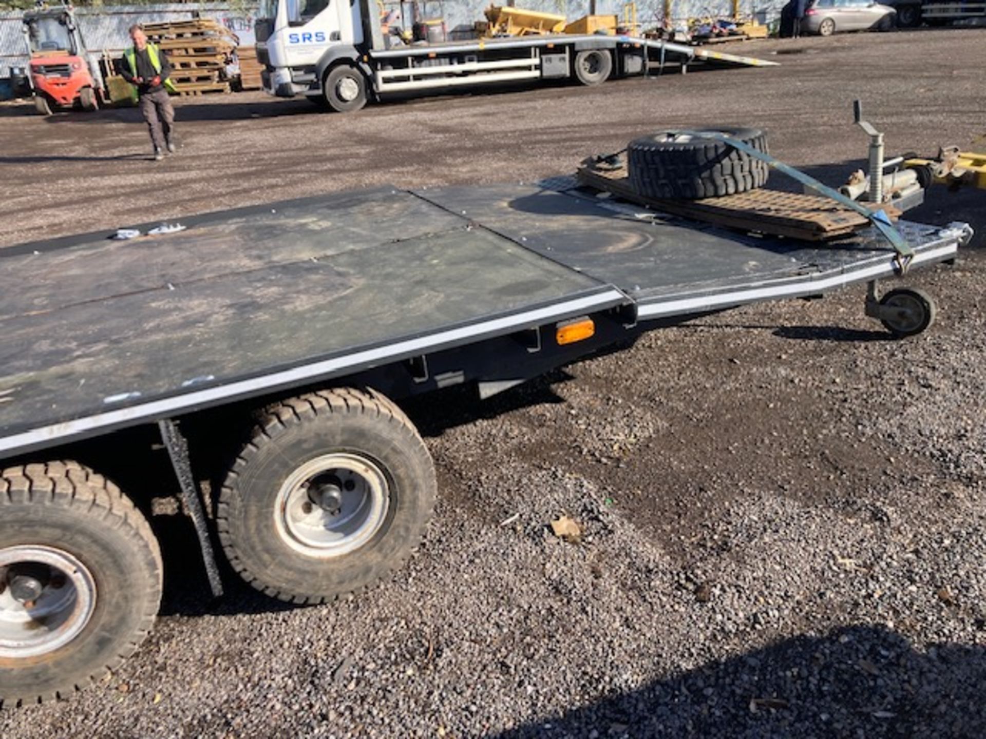 HEAVY DUTY TWIN AXLED PLANT TRAILER 16FT X 7FT6" BED - Image 7 of 9