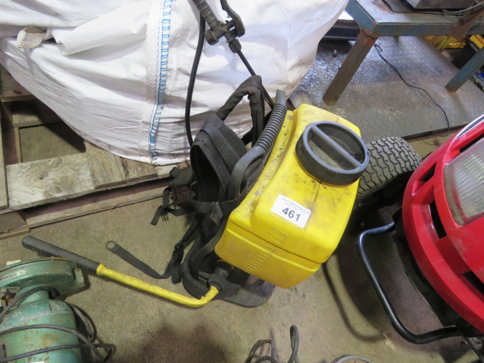 KNAPSACK SPRAYER. SOURCED FROM SITE CLOSURE/CLEARANCE.