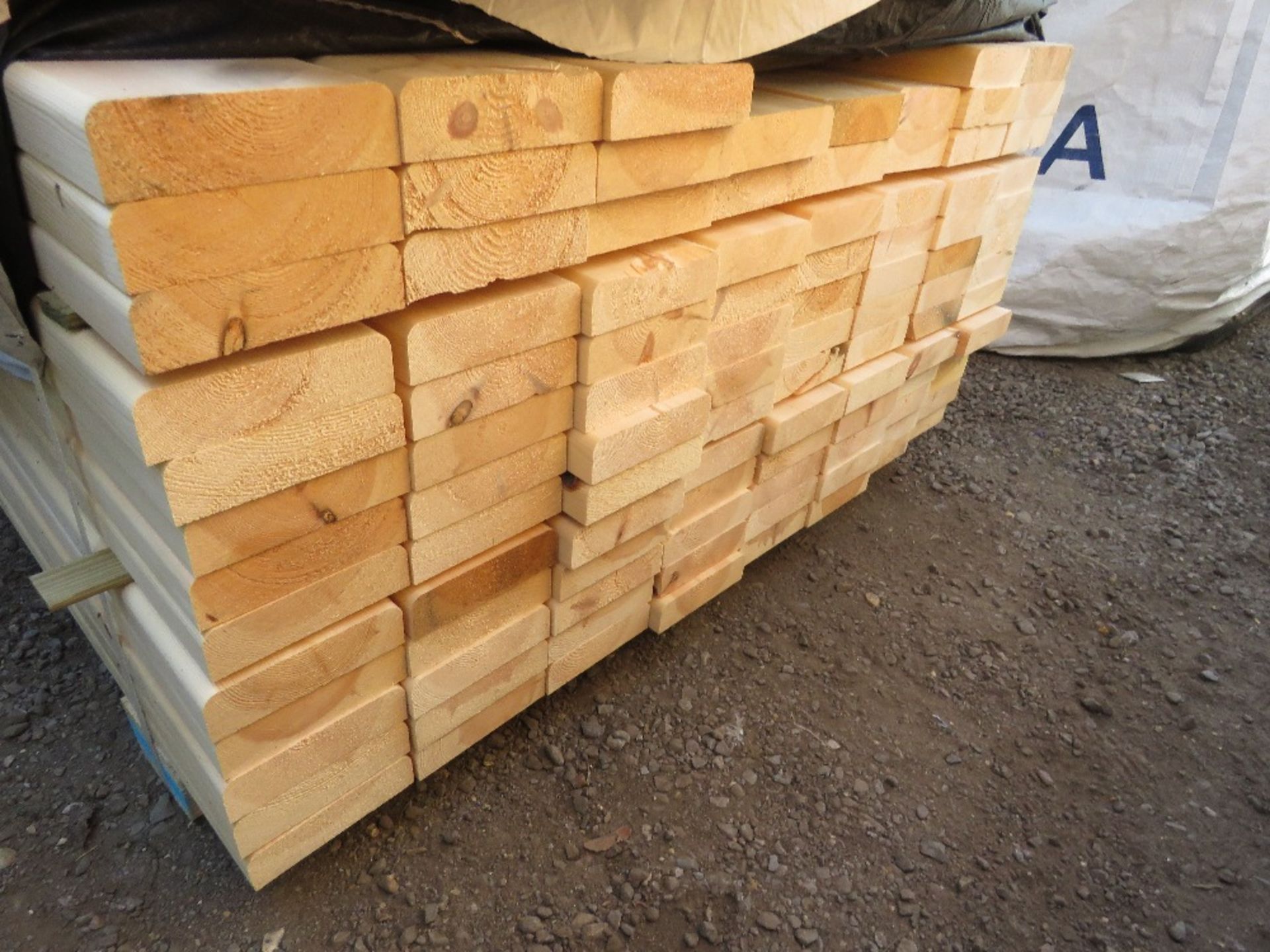 PACK OF UNTREATED MACHINED BOARDS. 1.73M LENGTH X 32mm X 120MM WIDTH APPROX. - Image 2 of 3
