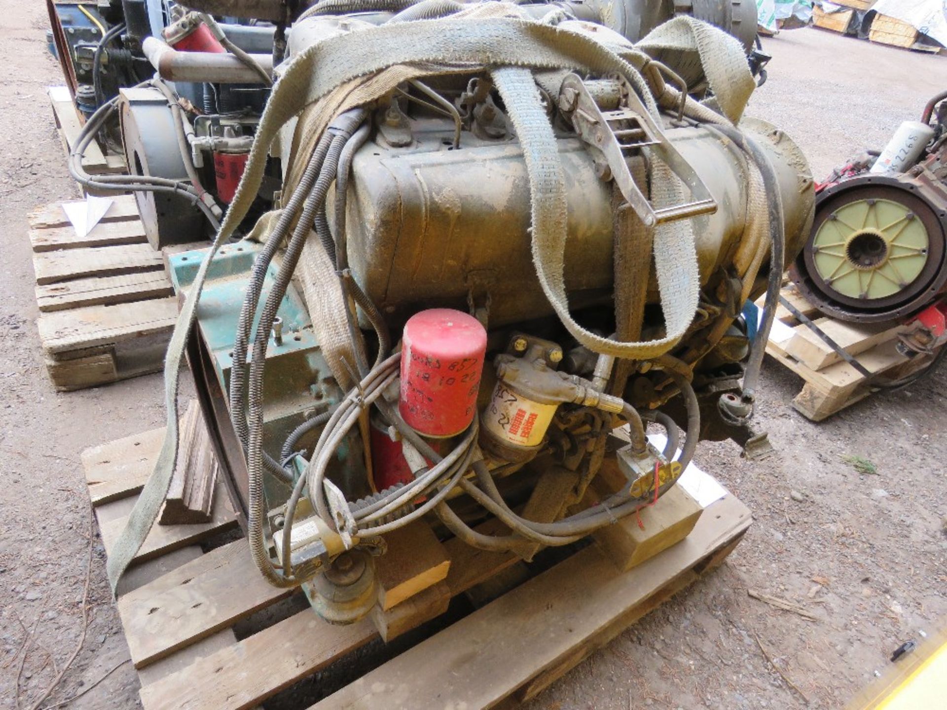 DEUTZ AIR COOLED ENGINE TYPE F4L912 49KW OUTPUT. RUNNING WHEN REMOVED AS PART OF LOW EMMISSION PIL - Image 4 of 6