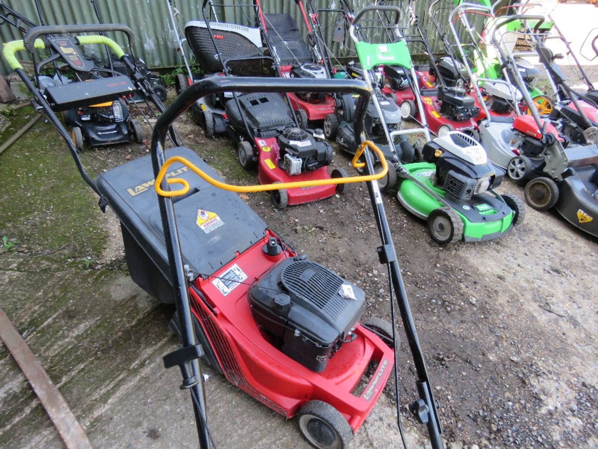 McCULLOCH PETROL MOWER, NO COLLECTOR. THIS LOT IS SOLD UNDER THE AUCTIONEERS MARGIN SCHEME, THERE - Image 3 of 3